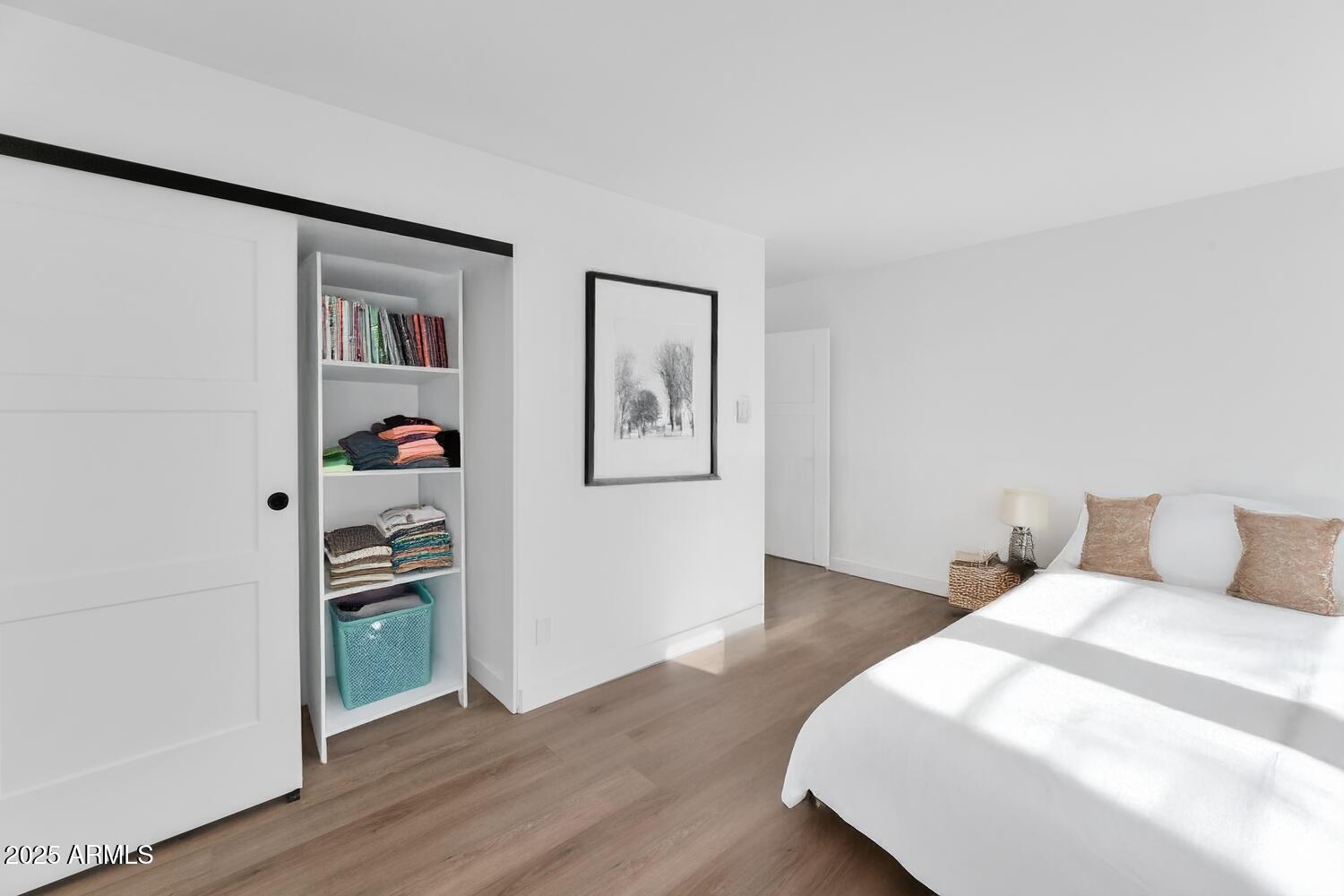 2323 N CENTRAL Avenue, 502