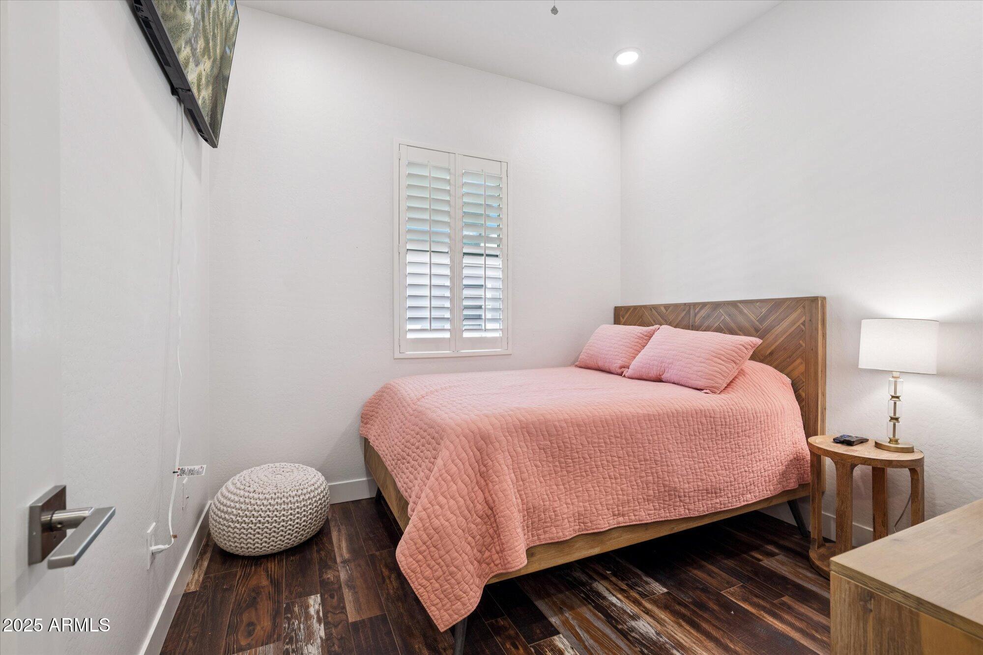 6565 E THOMAS Road, 1047