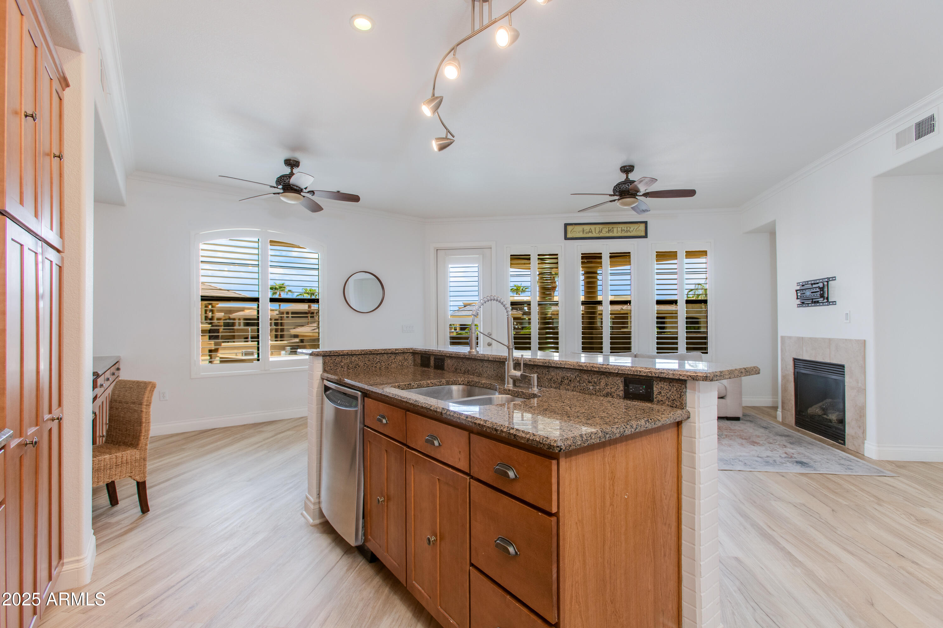 7601 E INDIAN BEND Road, 3024