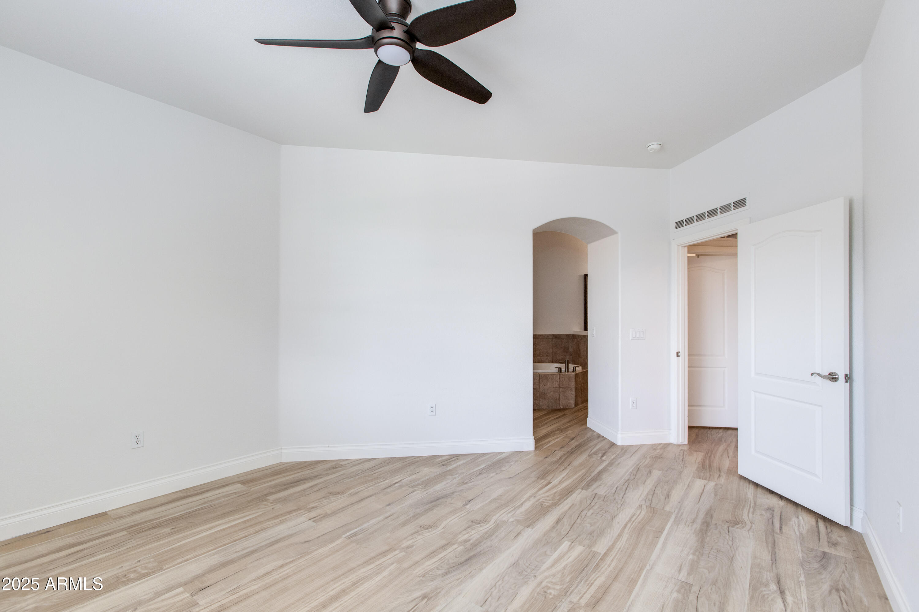 7601 E INDIAN BEND Road, 3024