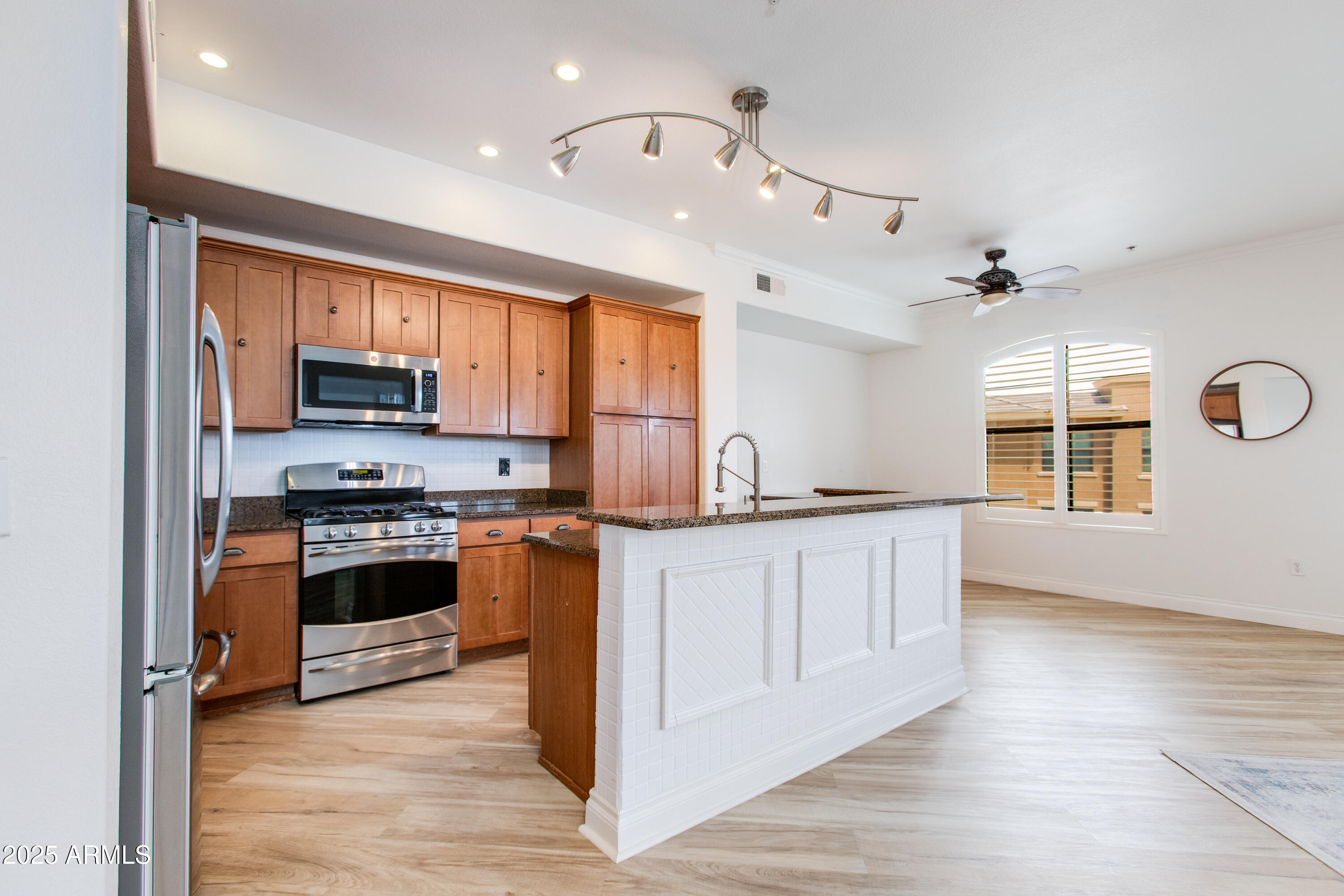 7601 E INDIAN BEND Road, 3024