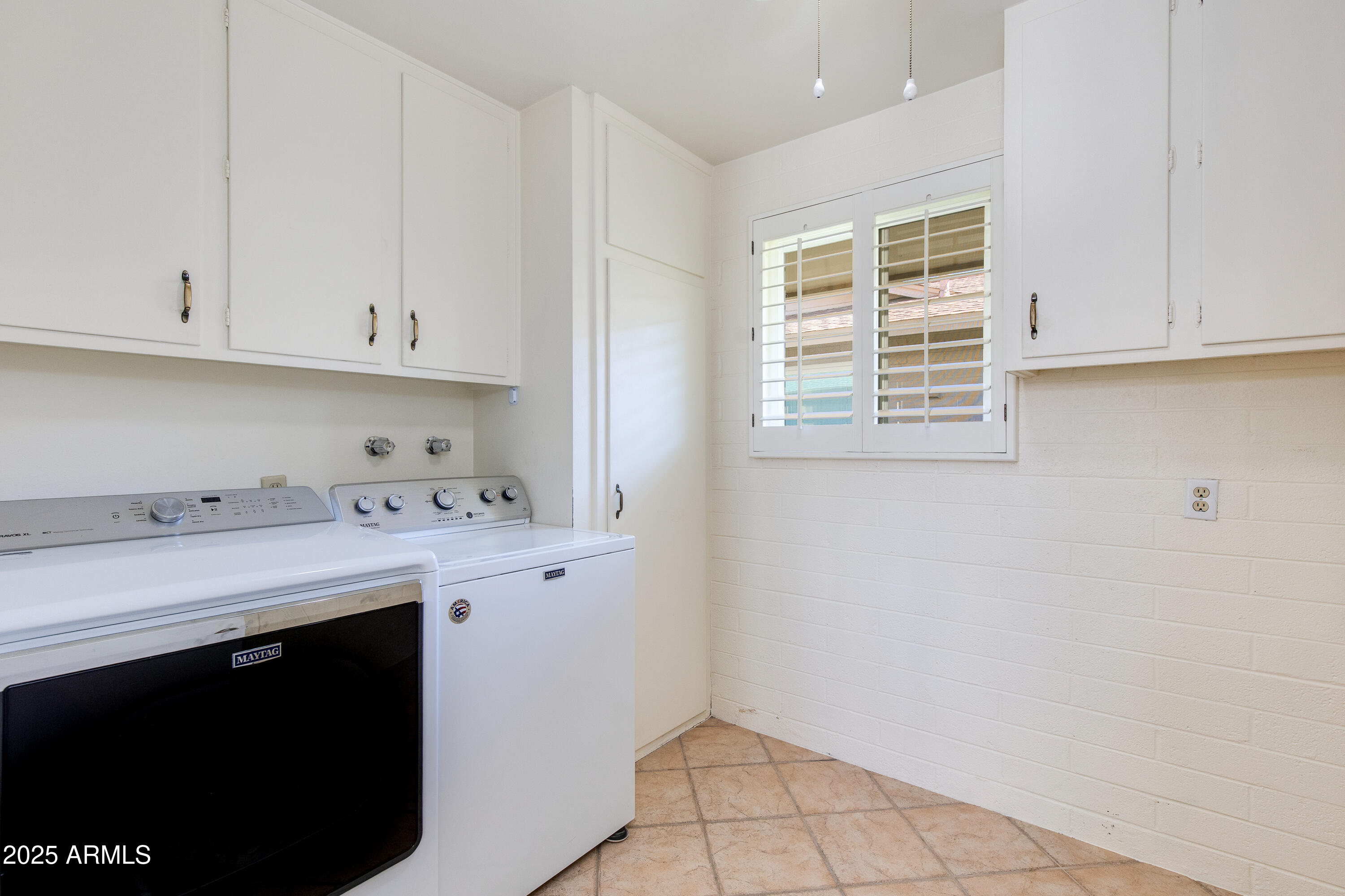 10222 W MOUNTAIN VIEW Road