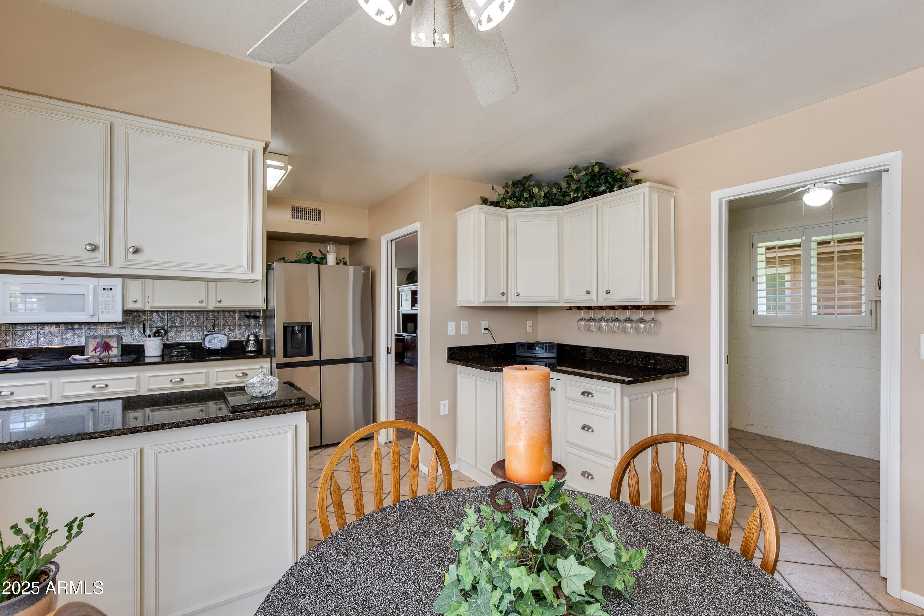 10222 W MOUNTAIN VIEW Road