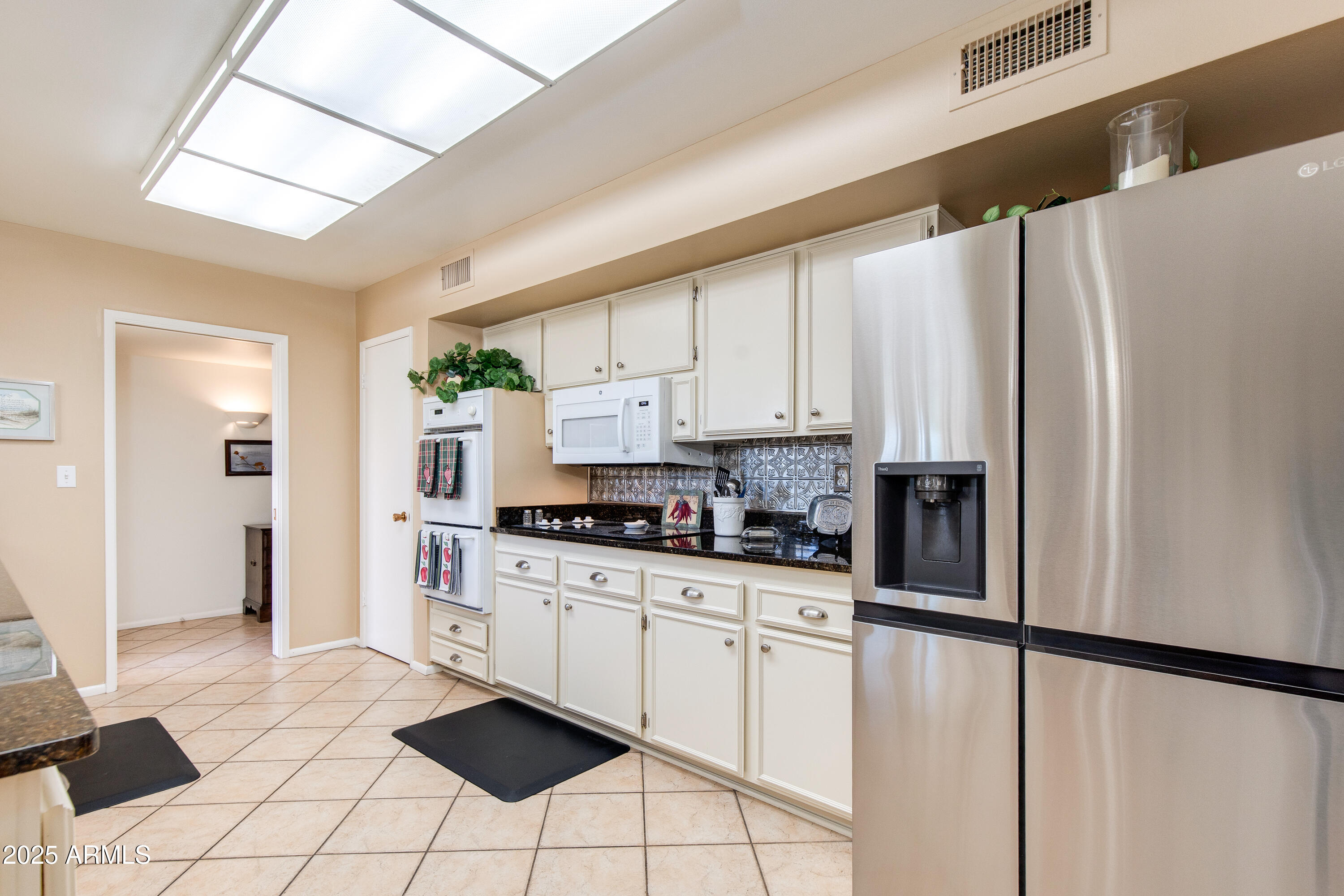 10222 W MOUNTAIN VIEW Road