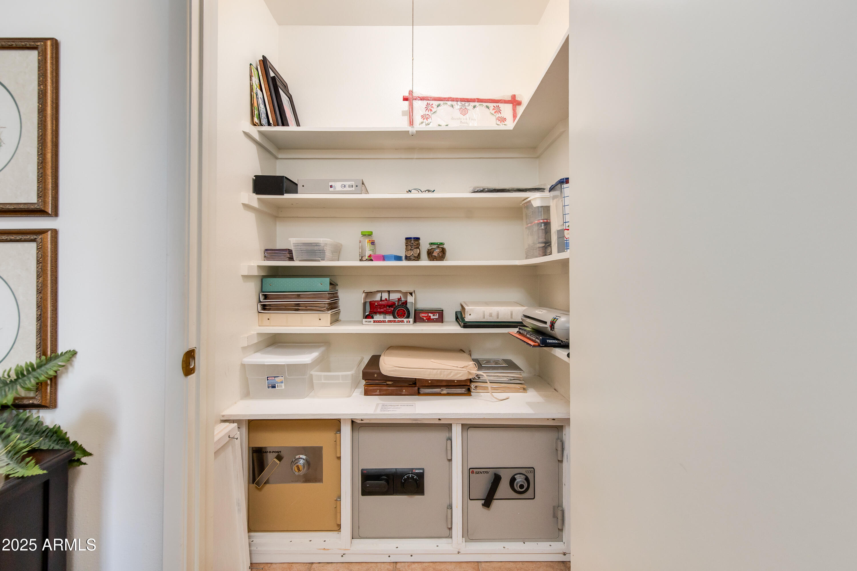 10222 W MOUNTAIN VIEW Road