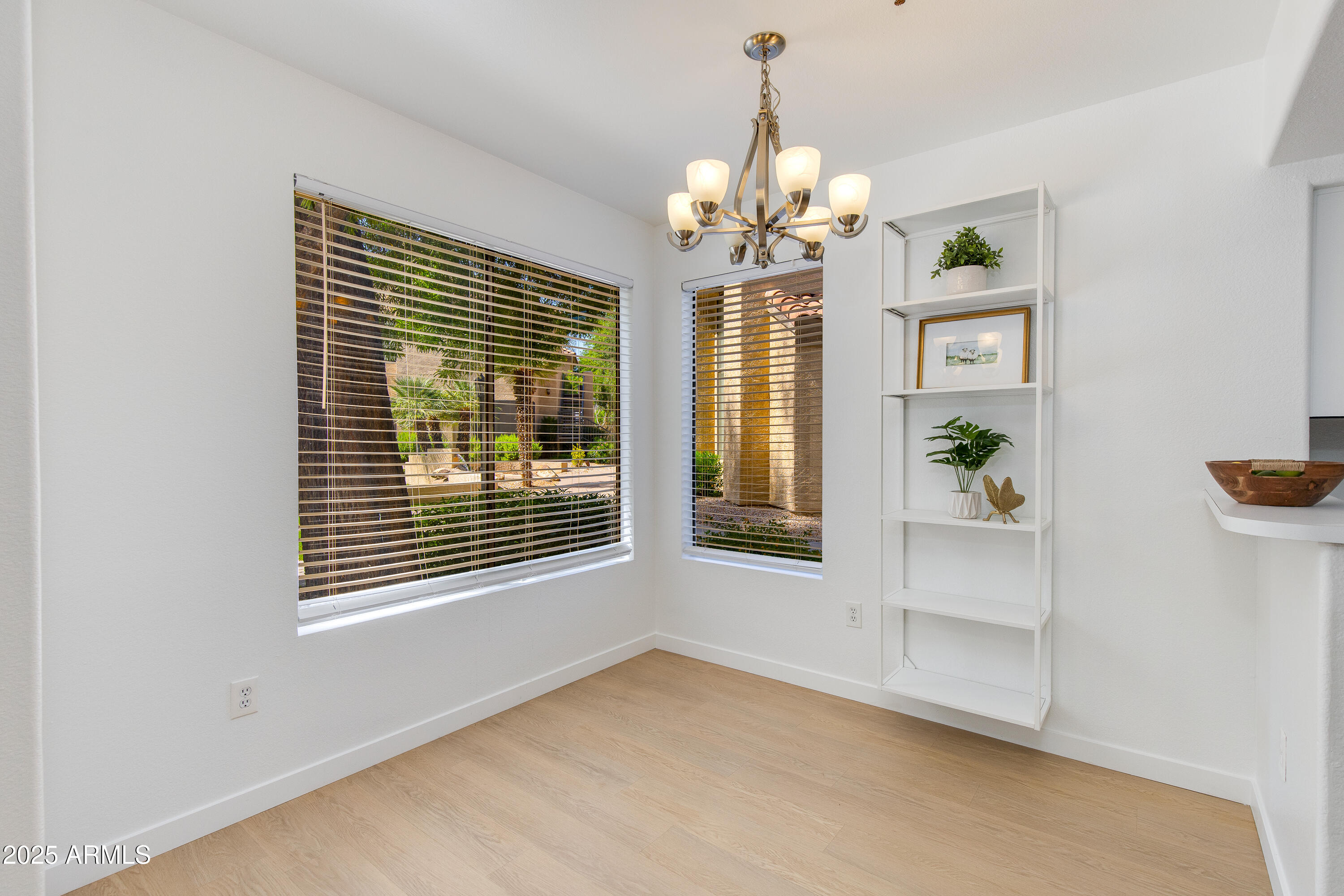 4925 E DESERT COVE Avenue, 152