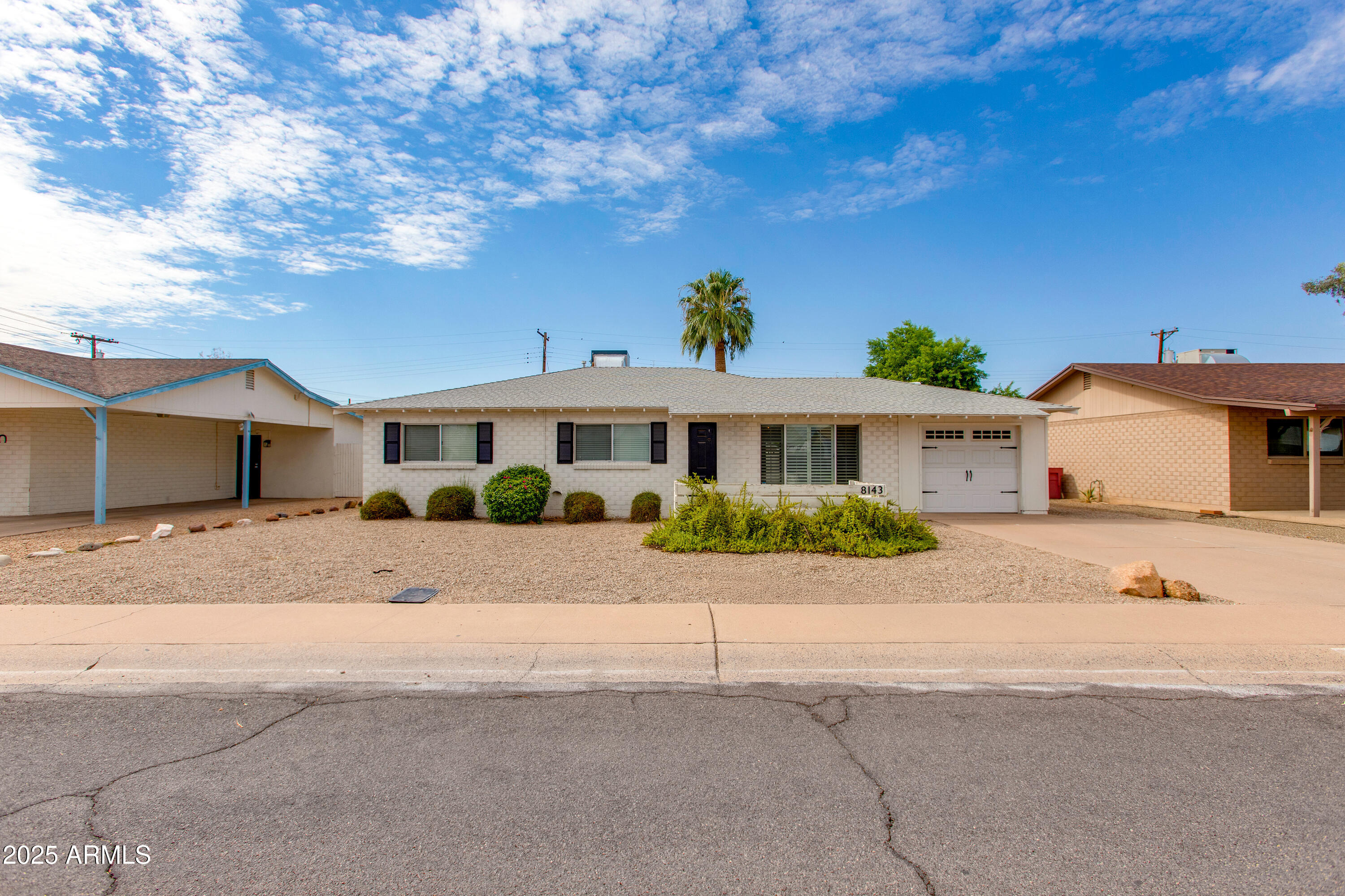 8143 E COLUMBUS Avenue