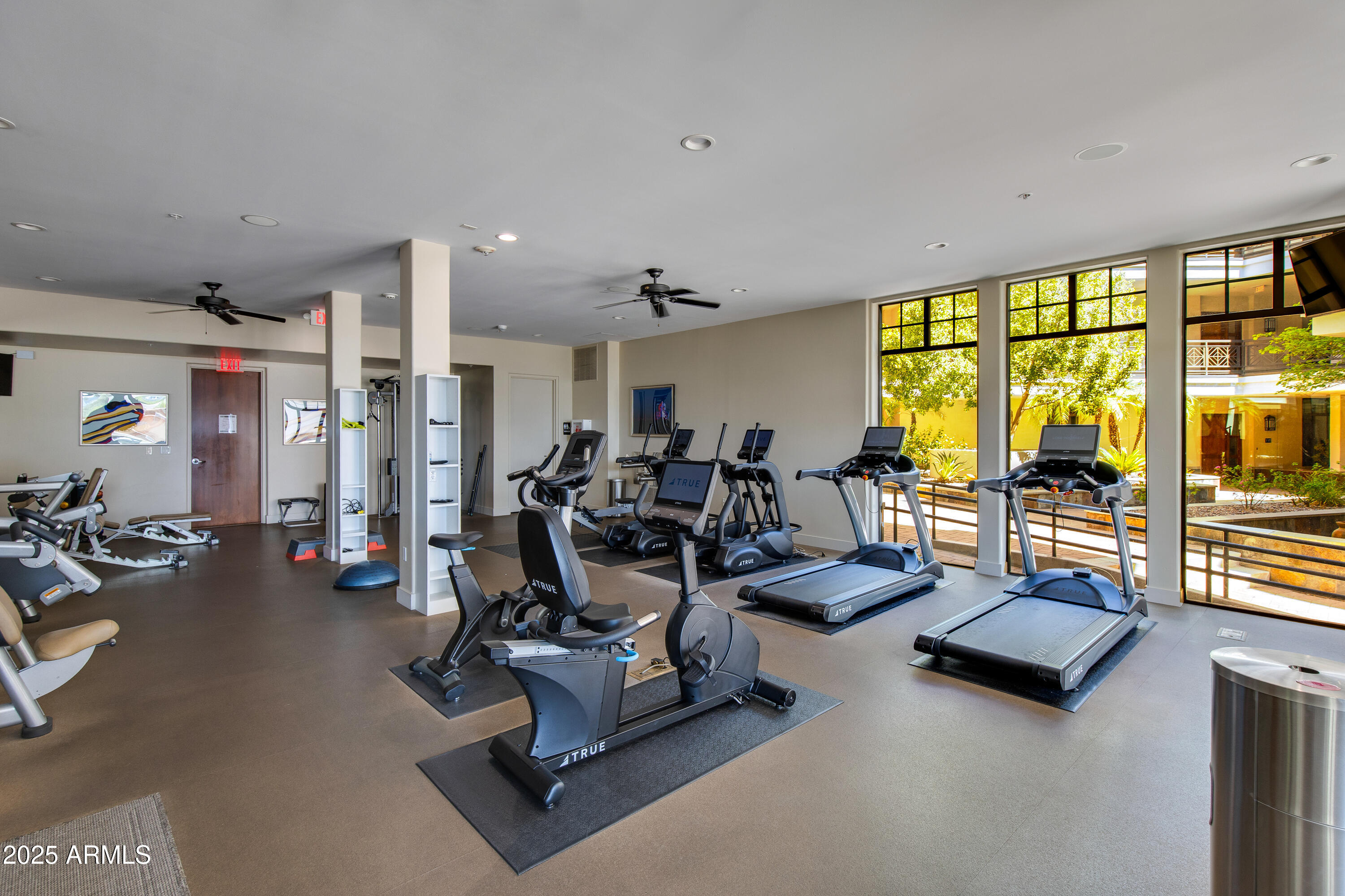 8 E BILTMORE Estate, 110