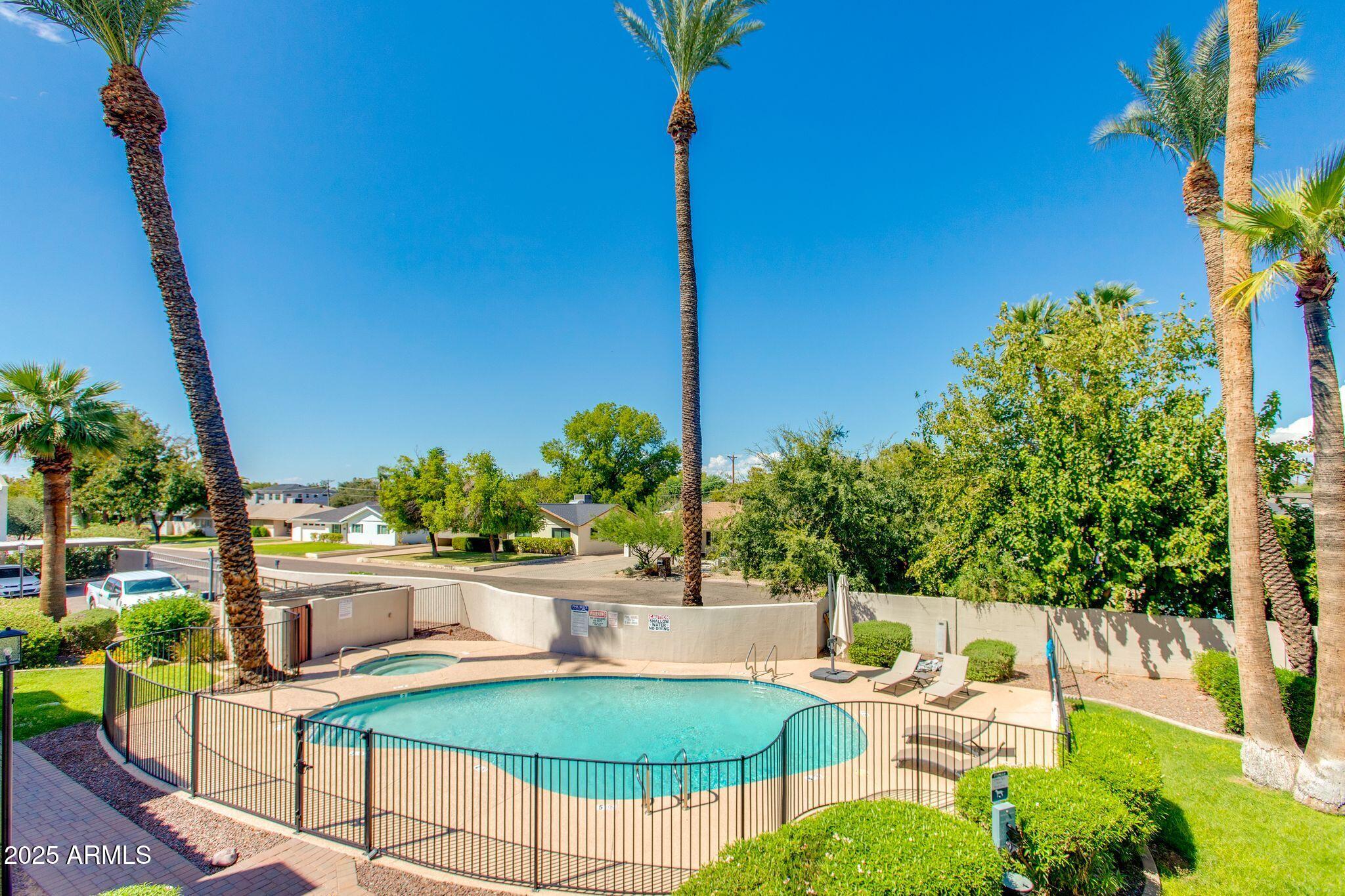 3640 N 38TH Street, 205