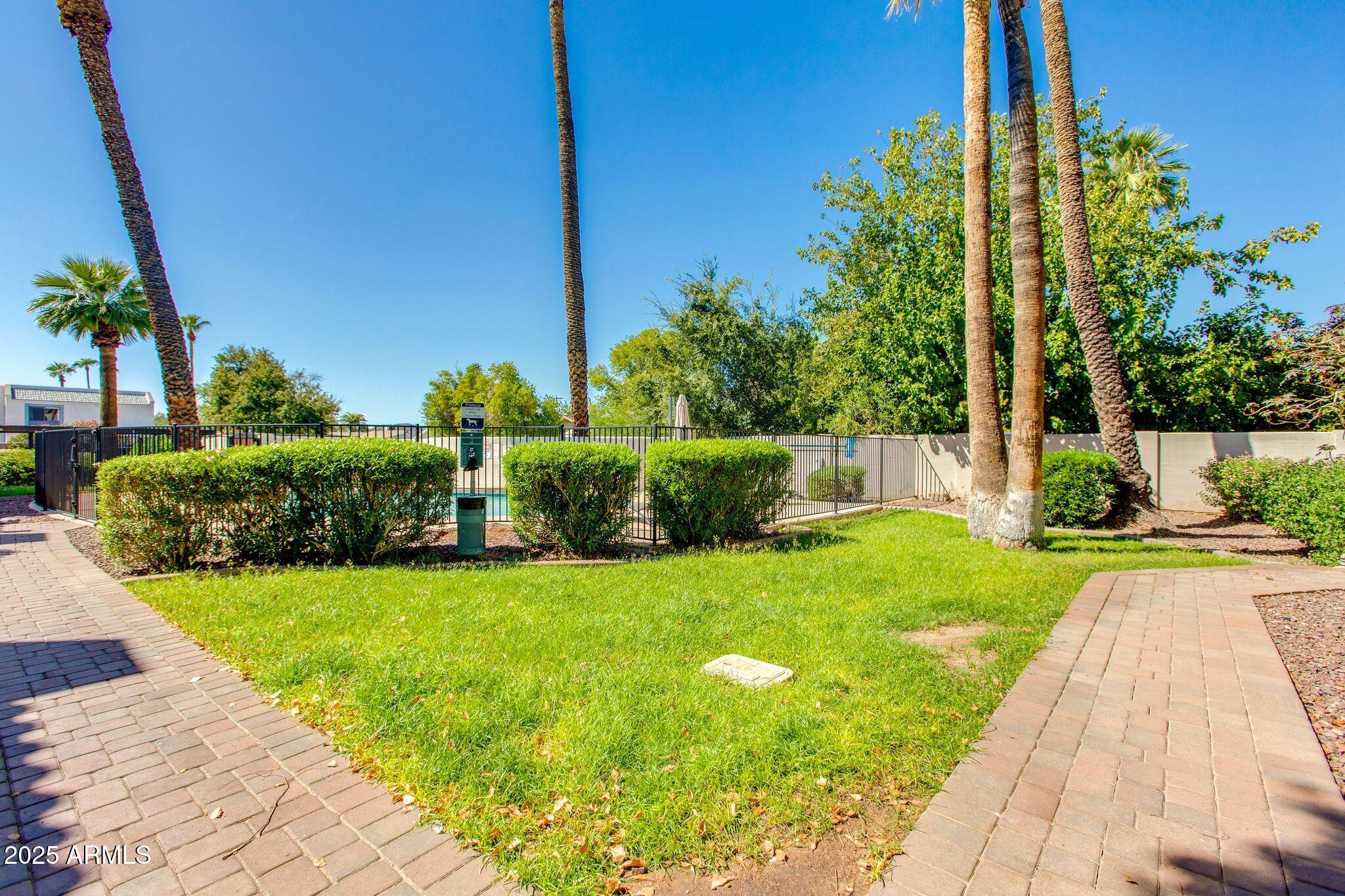 3640 N 38TH Street, 205