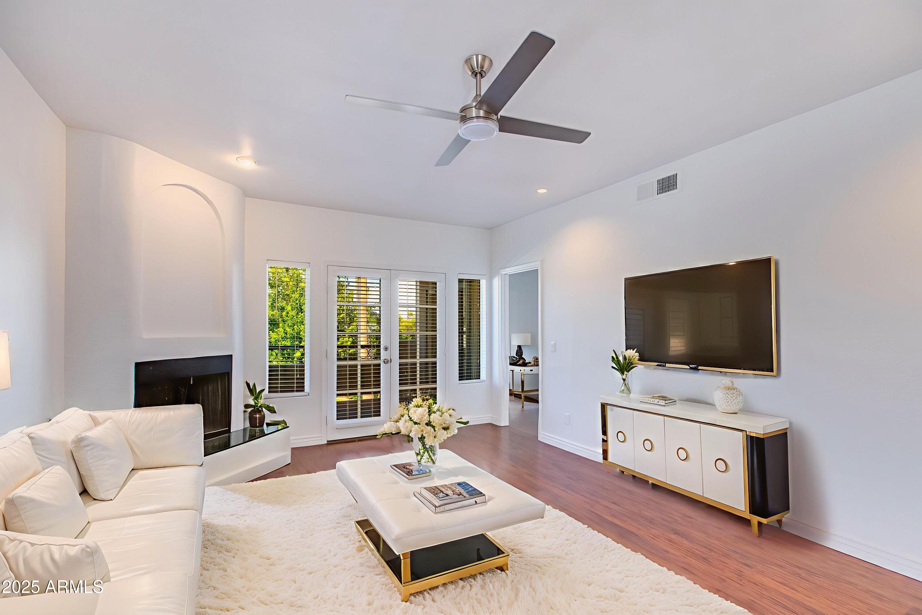 3640 N 38TH Street, 205