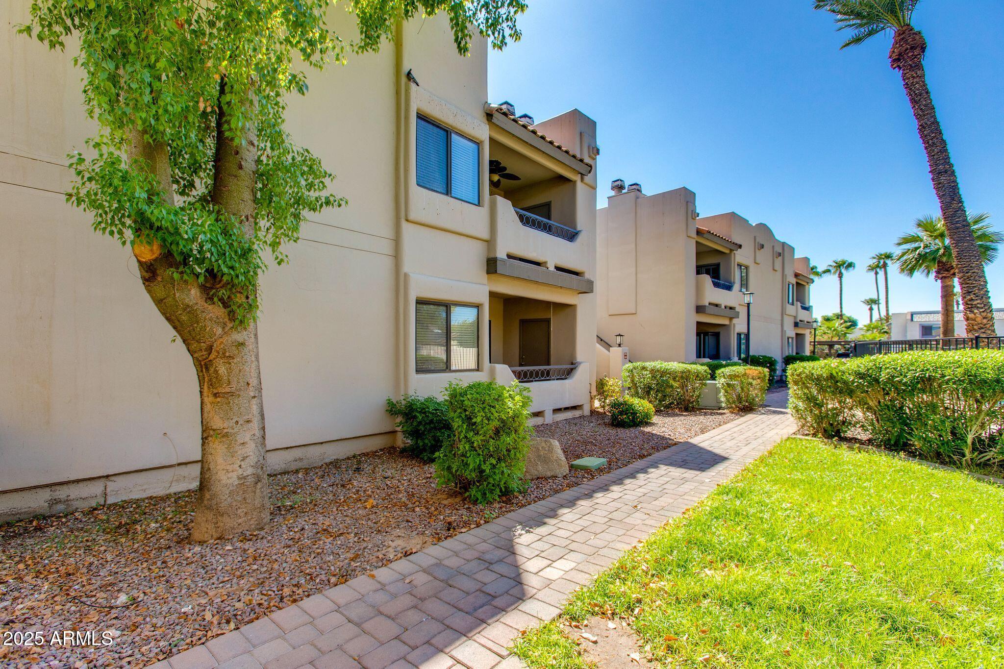 3640 N 38TH Street, 205