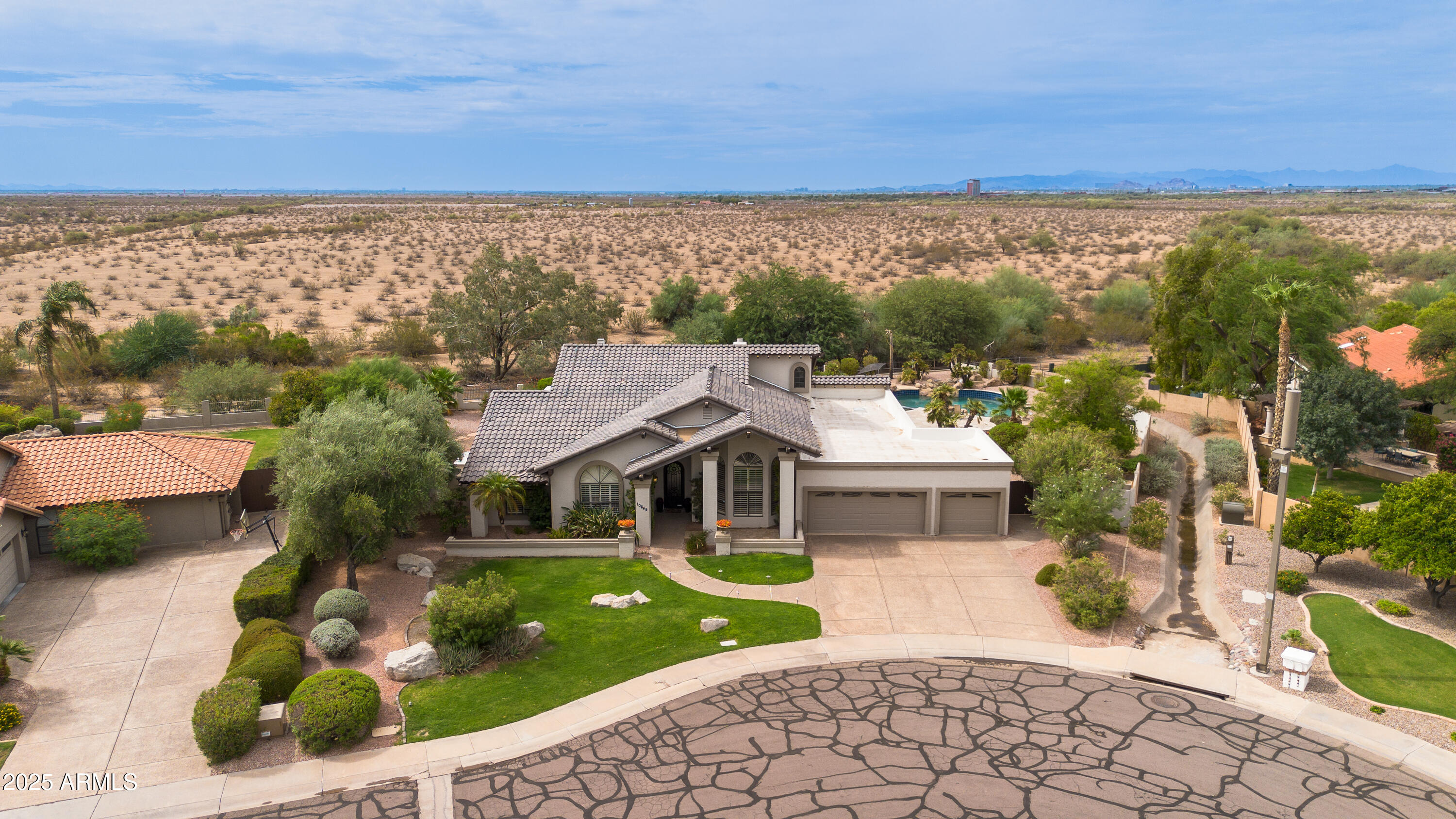 10645 E BELLA VISTA Drive