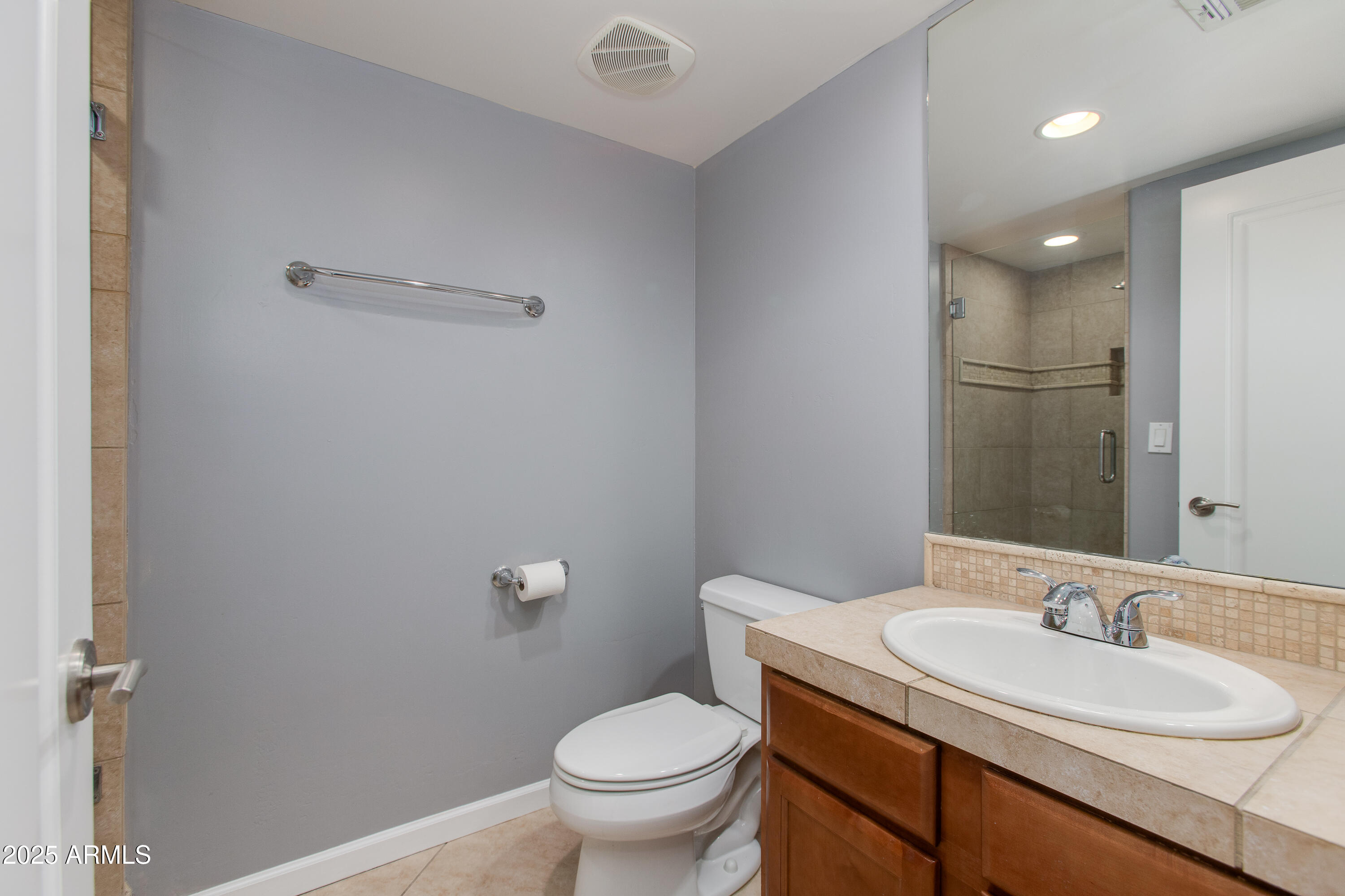 581 S ROOSEVELT Street