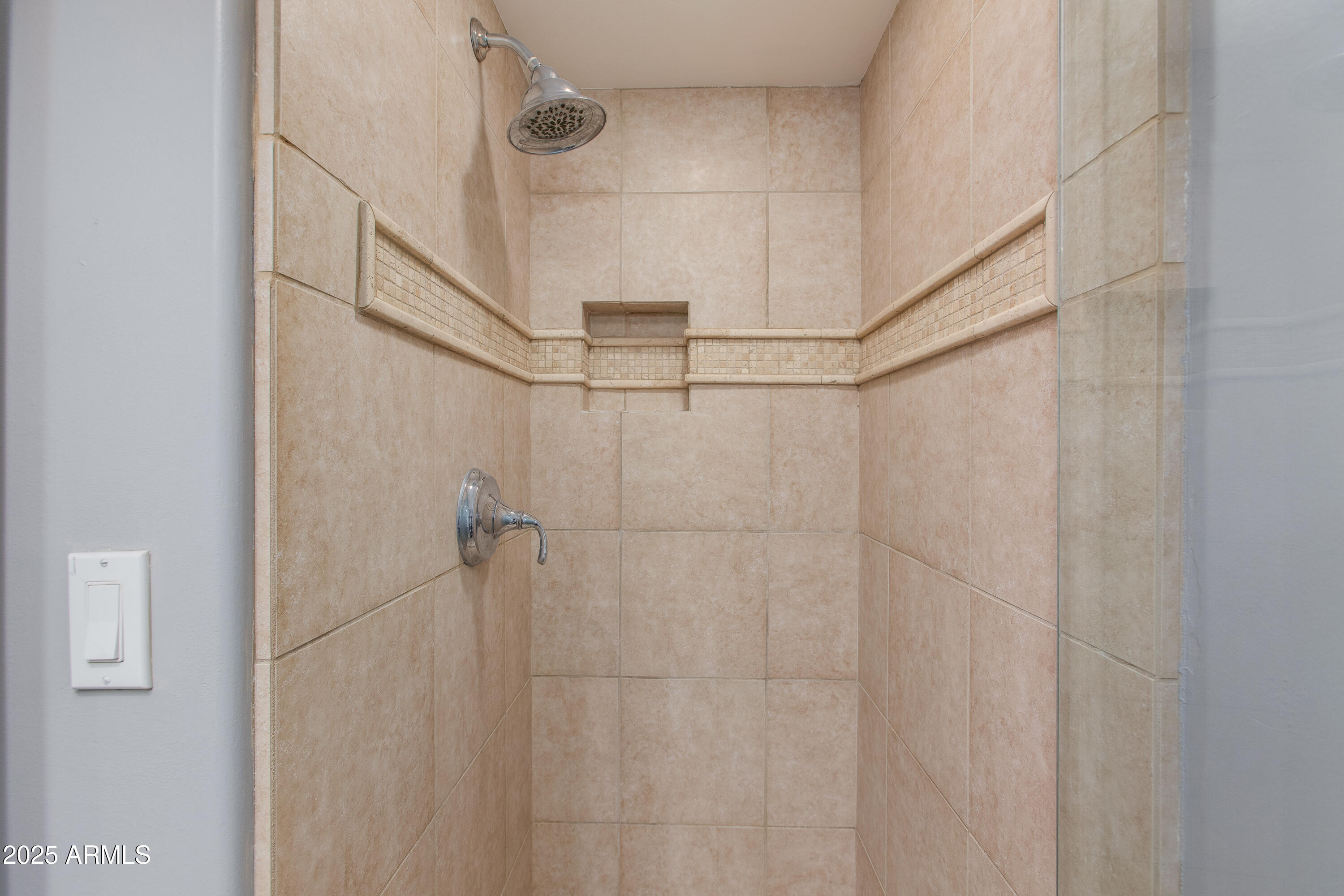 581 S ROOSEVELT Street