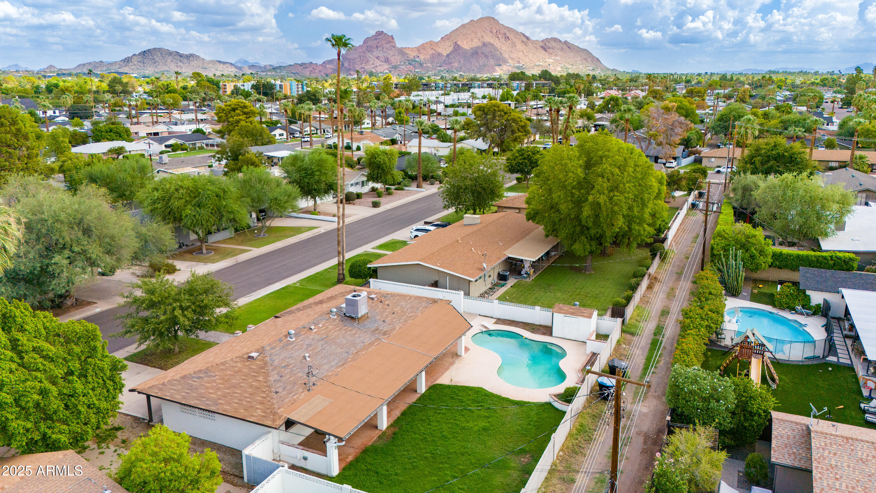 3309 E MONTECITO Avenue