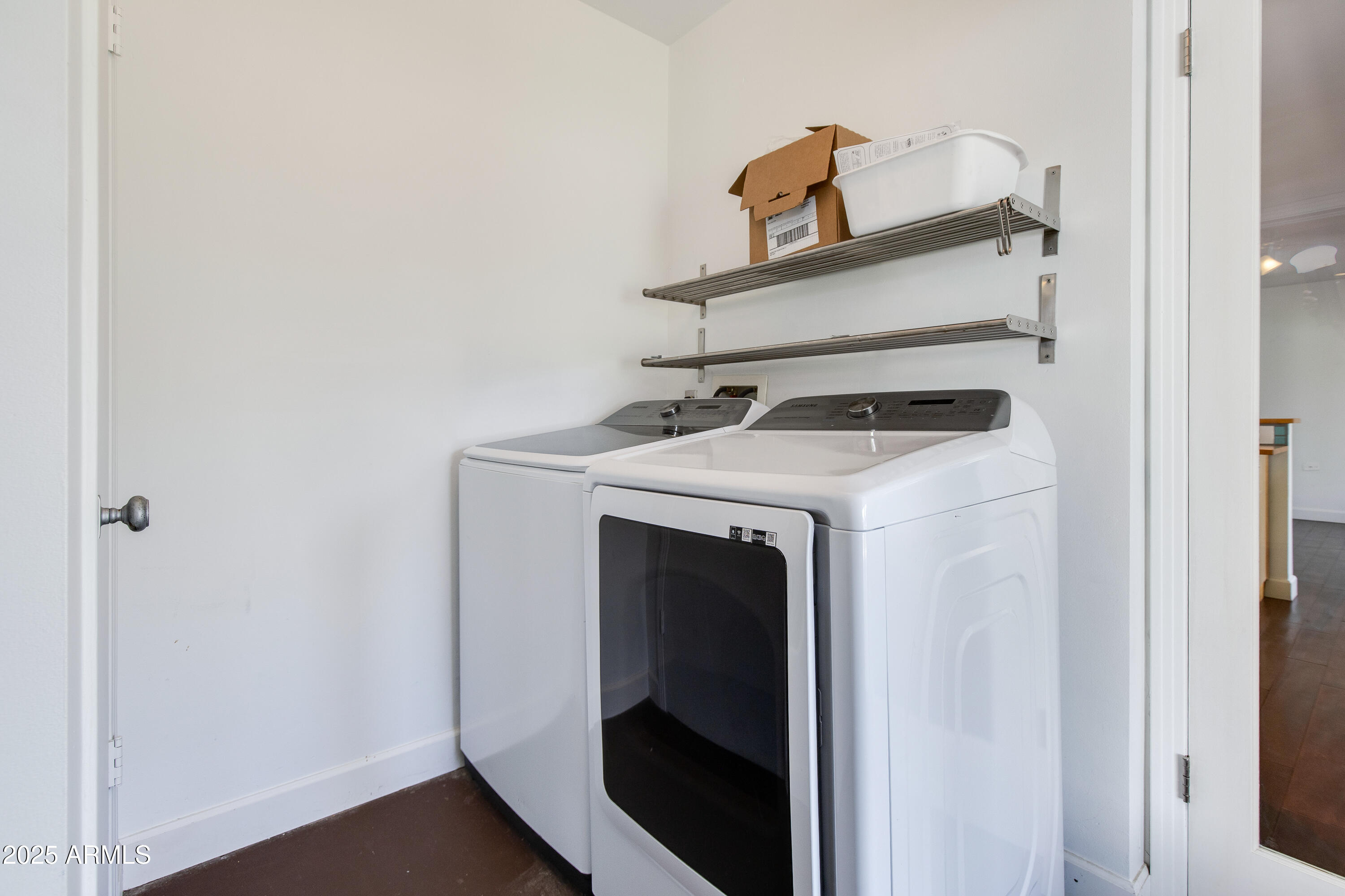 3309 E MONTECITO Avenue