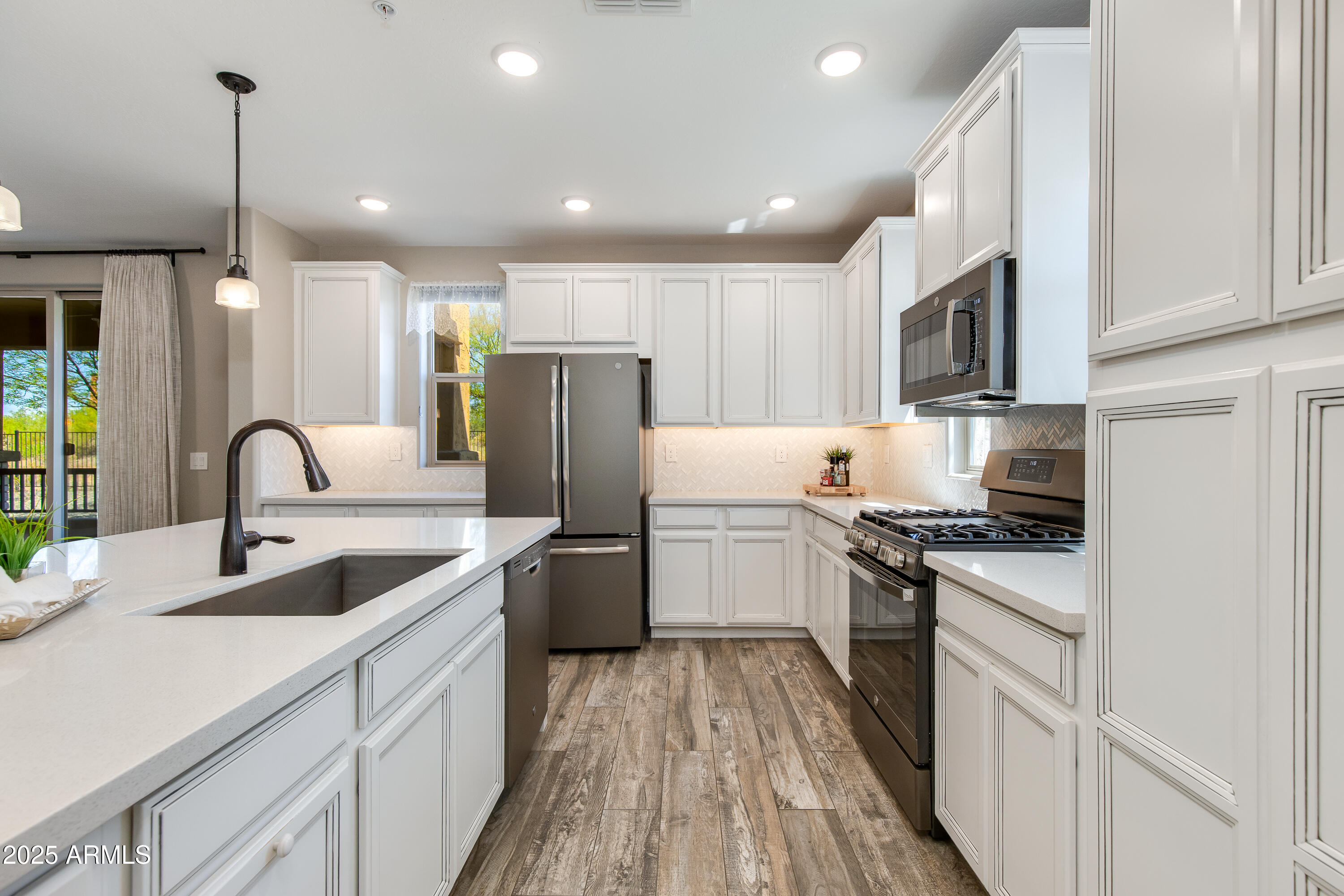 5100 E RANCHO PALOMA Drive, 1025