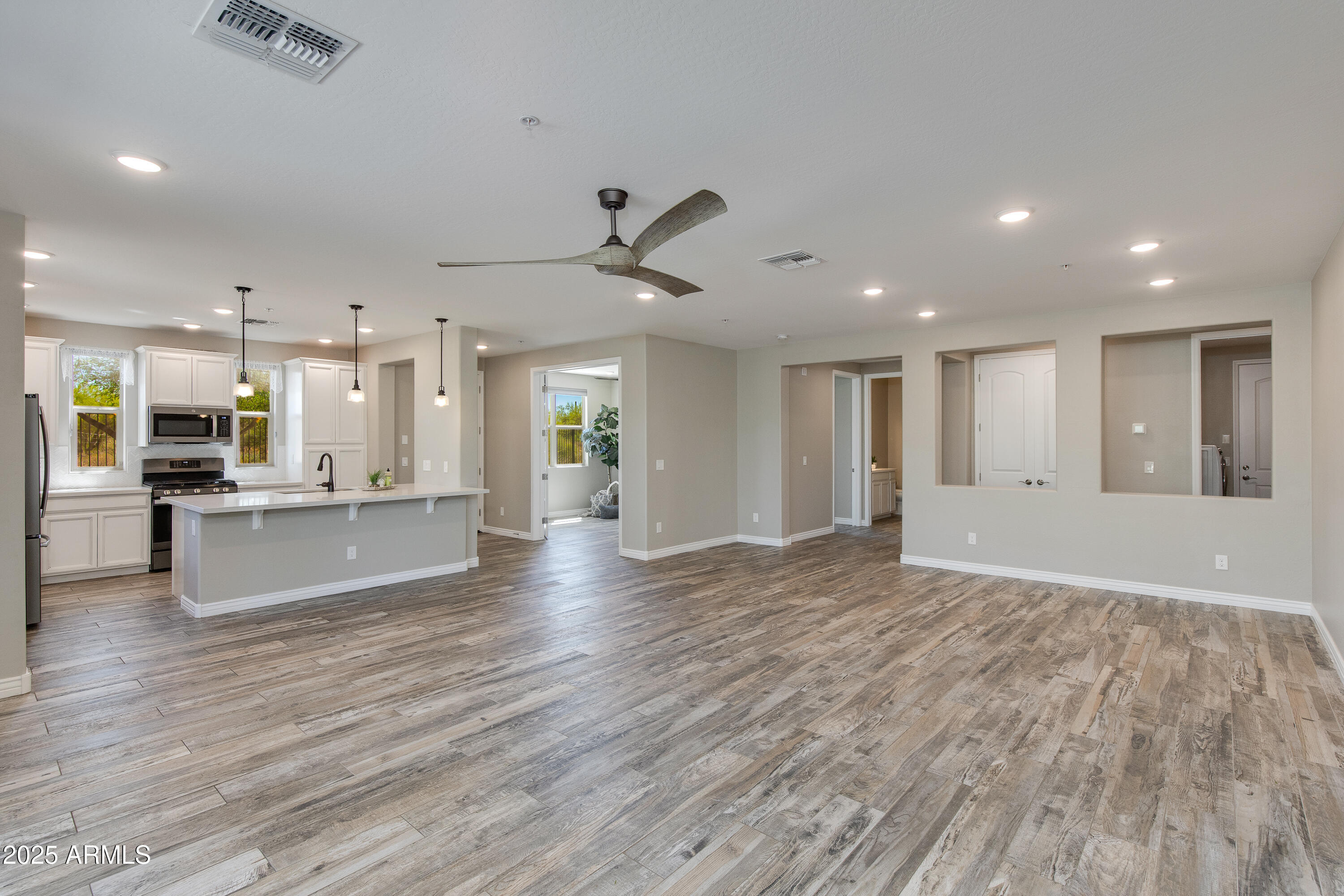 5100 E RANCHO PALOMA Drive, 1025