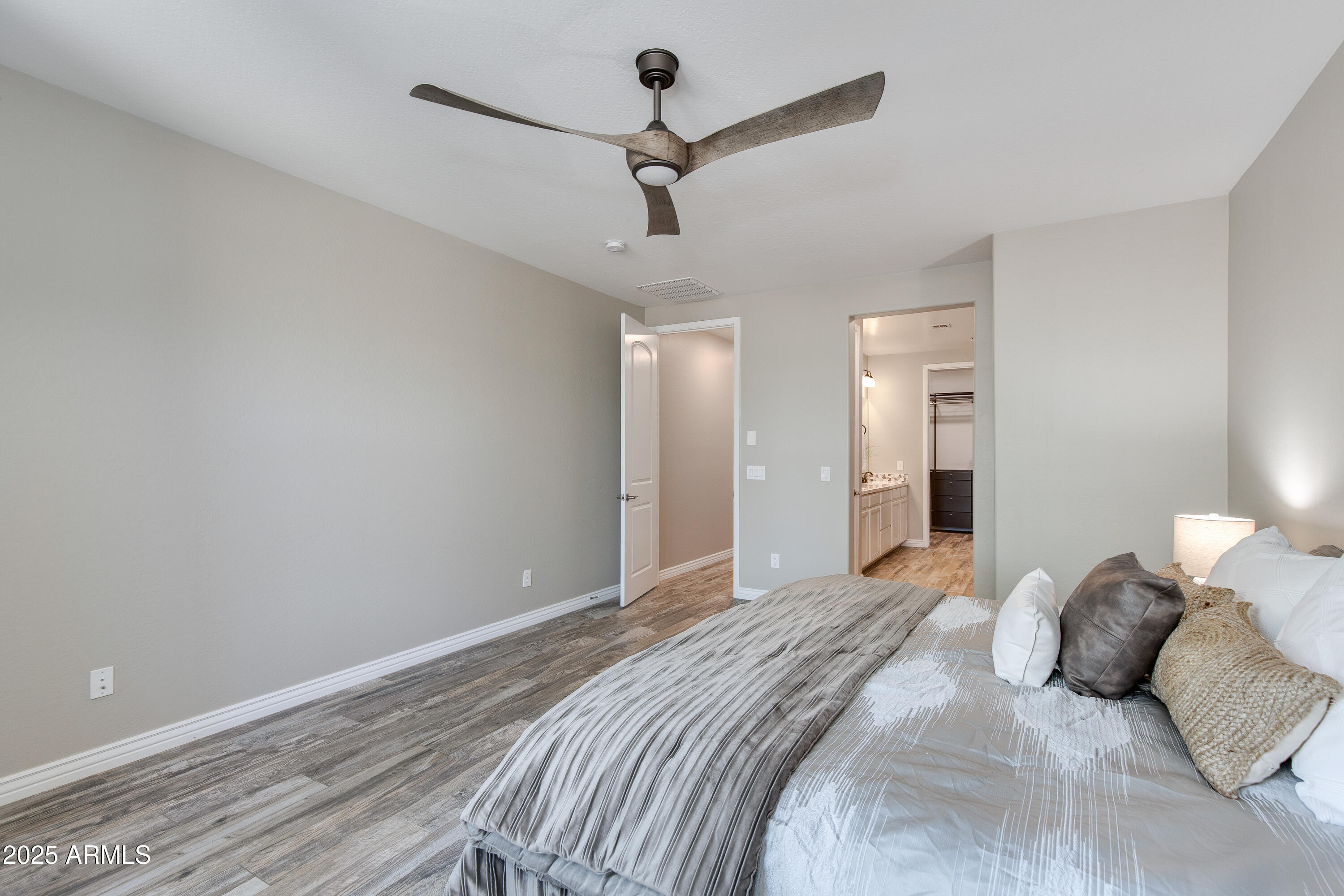 5100 E RANCHO PALOMA Drive, 1025