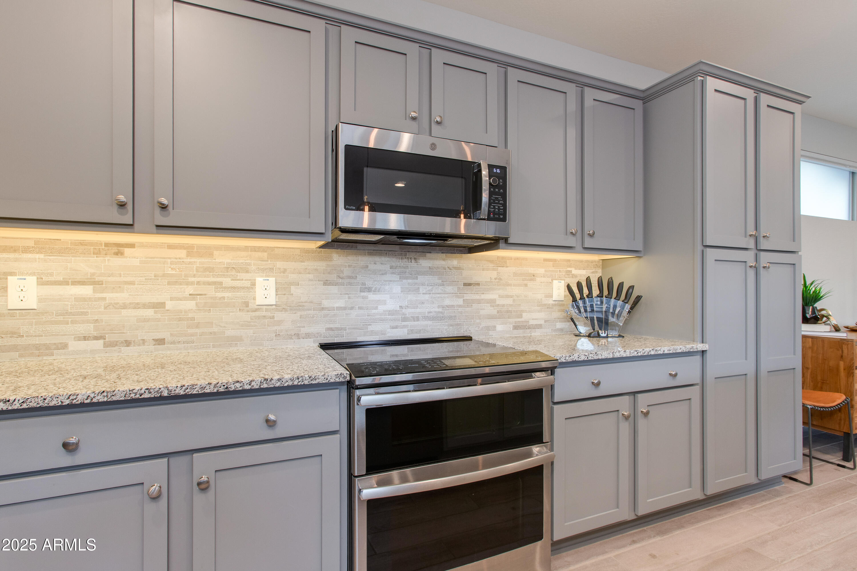 4289 TUMBLEWEED Drive