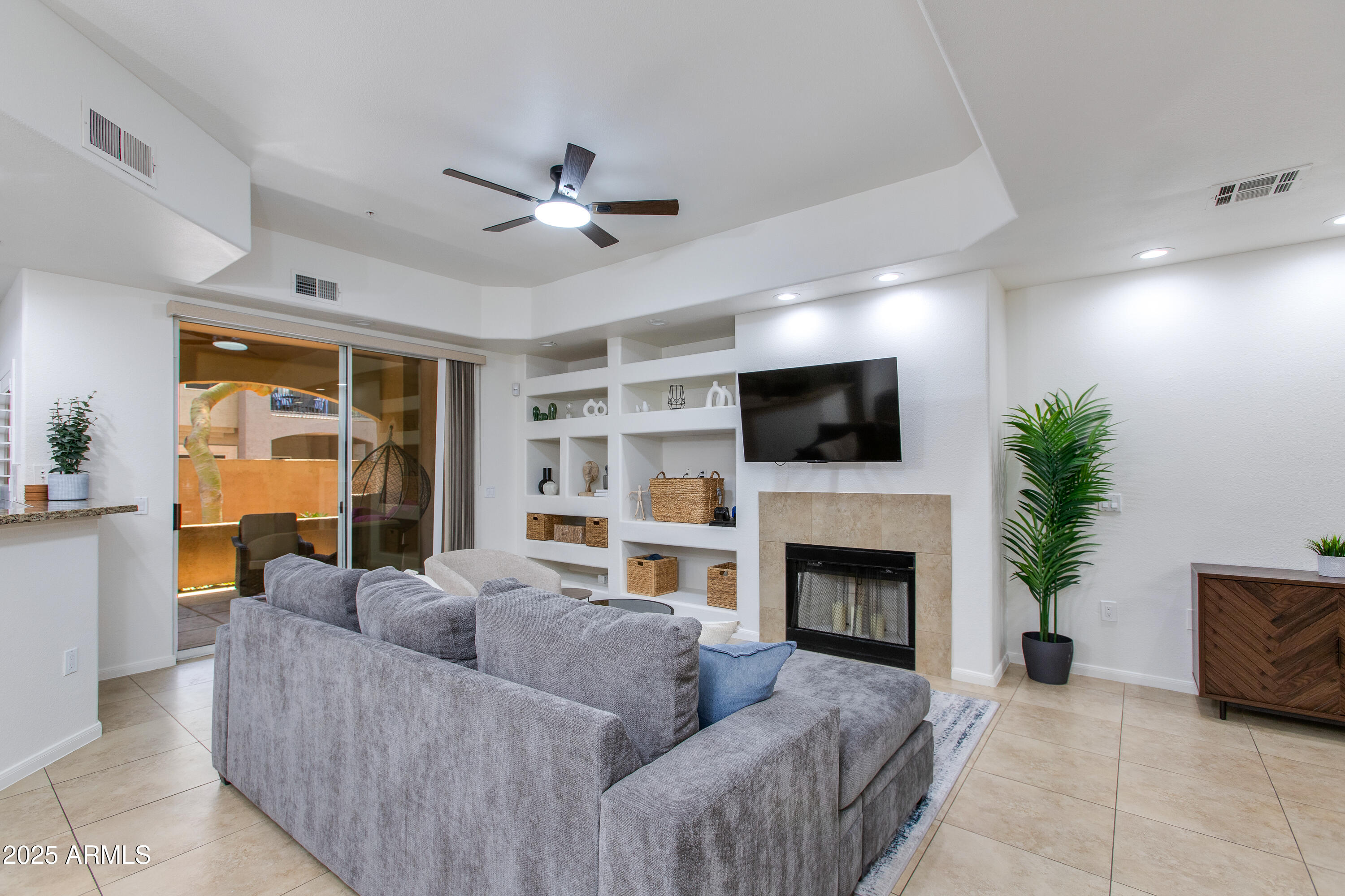 8245 E BELL Road, 102