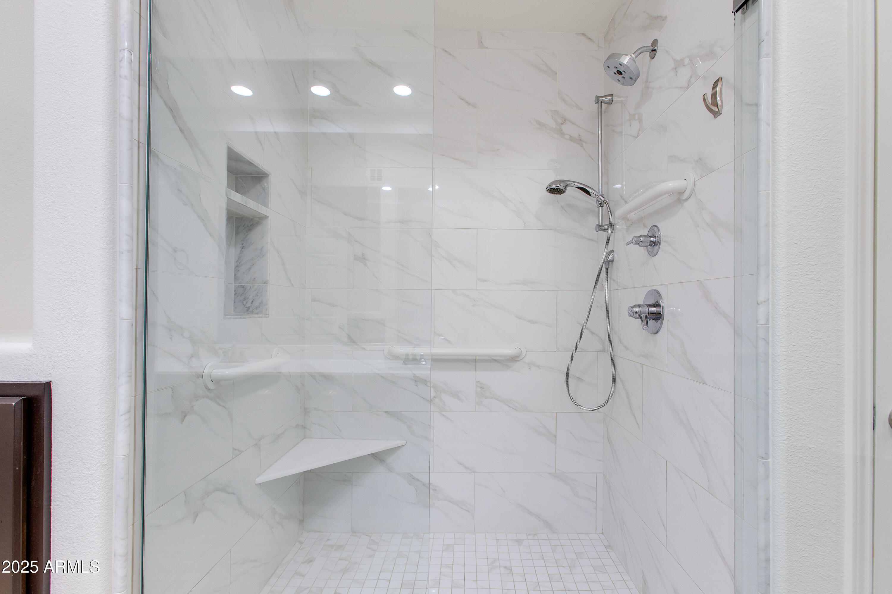 8245 E BELL Road, 102