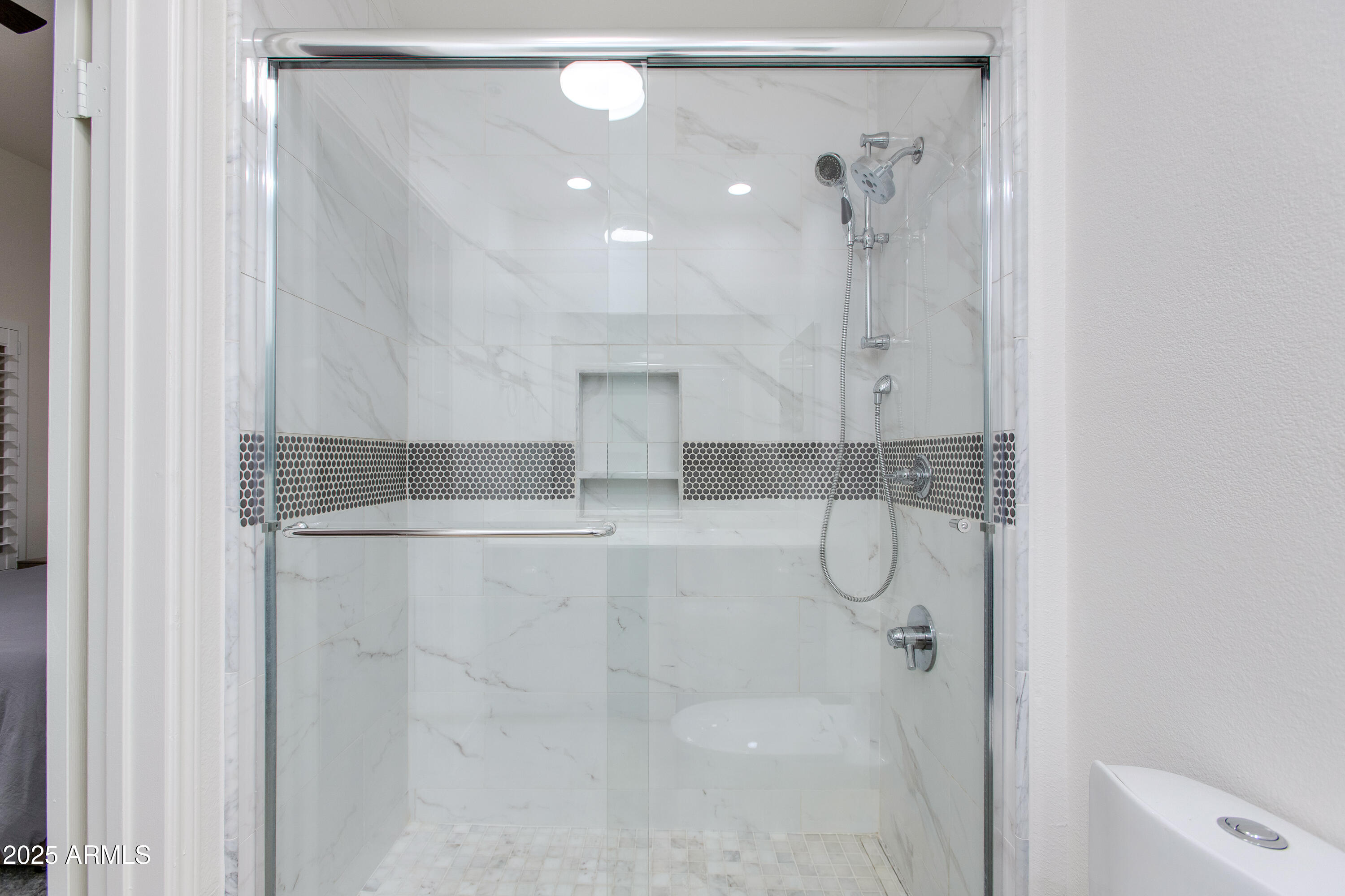 8245 E BELL Road, 102