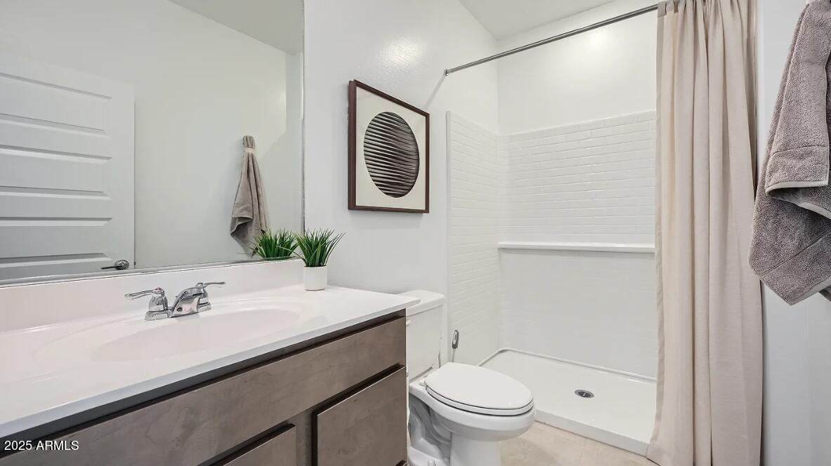 9533 W FLOWER Street