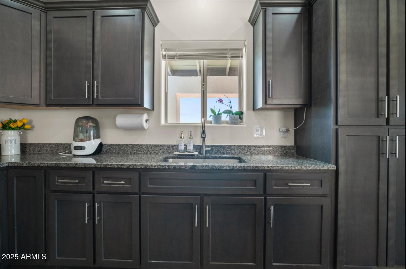 1182 E PASEO MATAMOROS