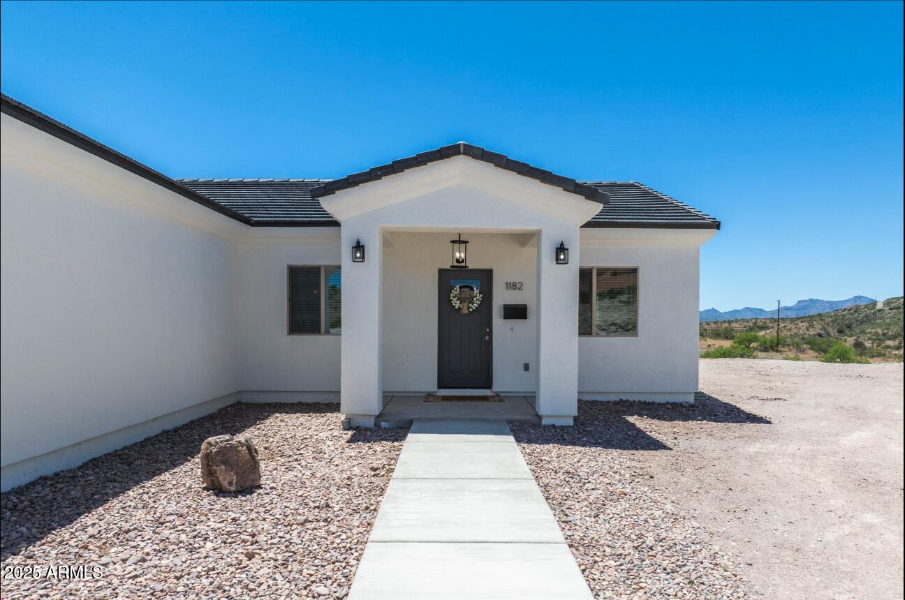 1182 E PASEO MATAMOROS