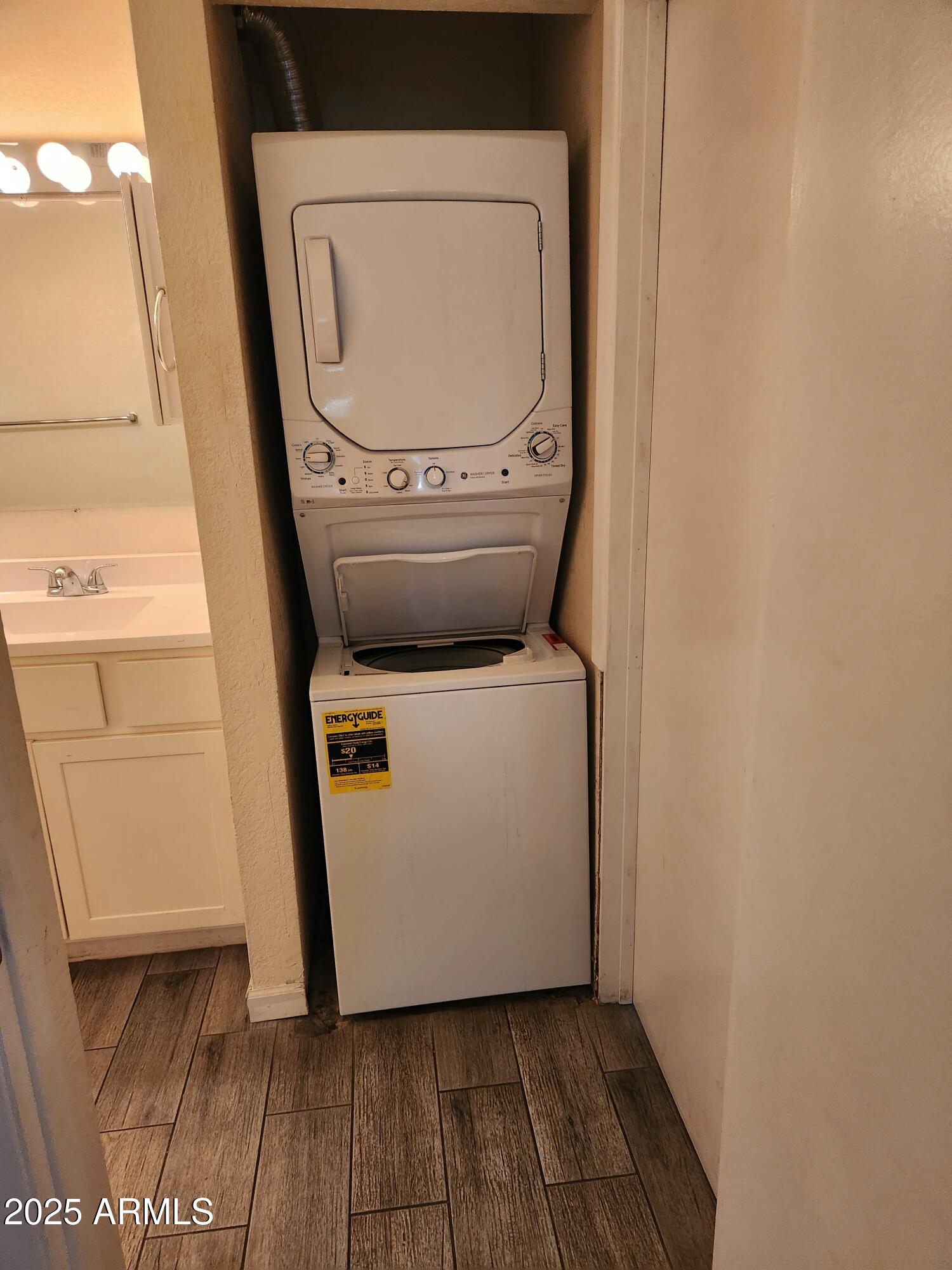 1820 E MORTEN Avenue, 112