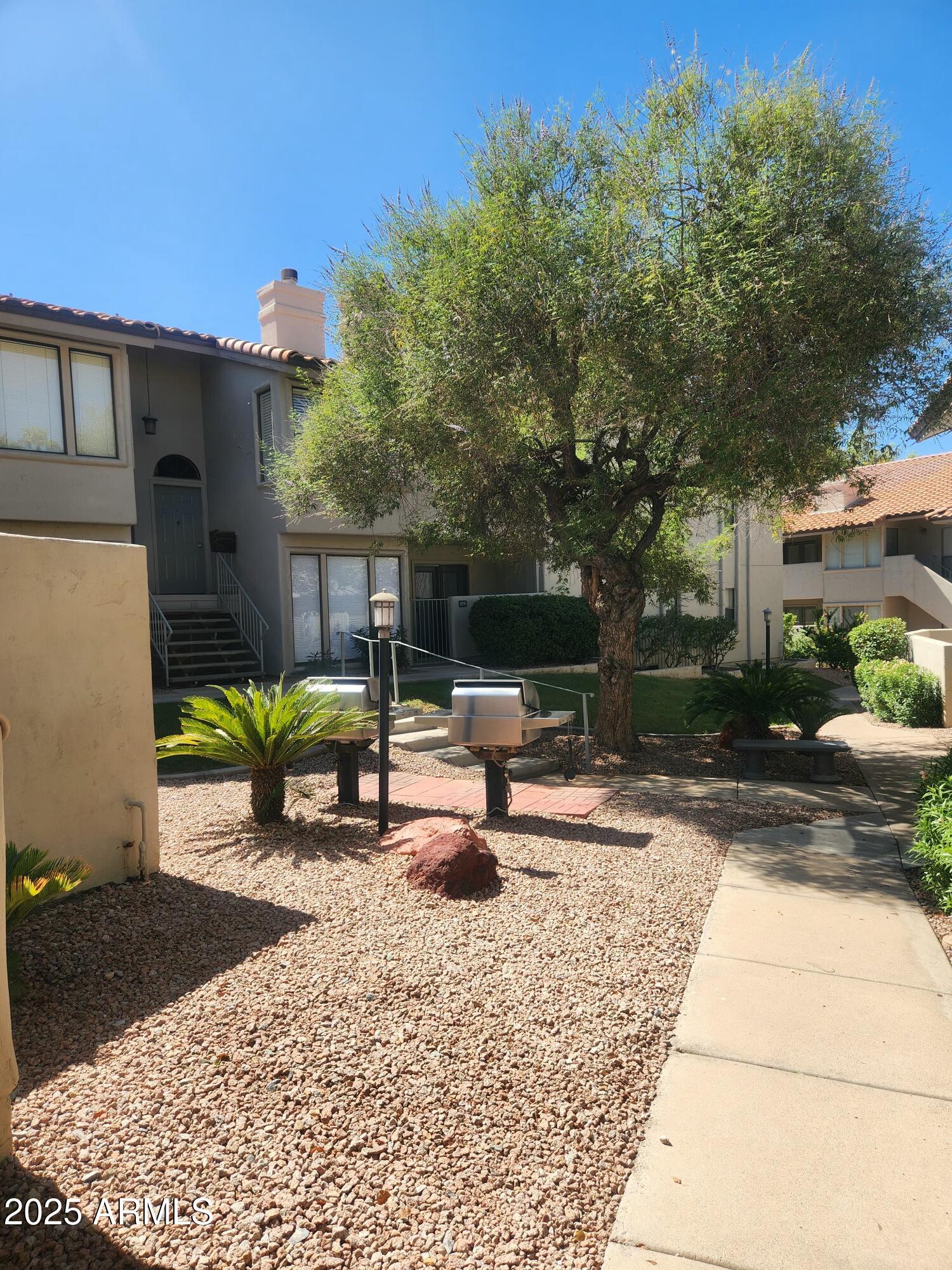 1820 E MORTEN Avenue, 112