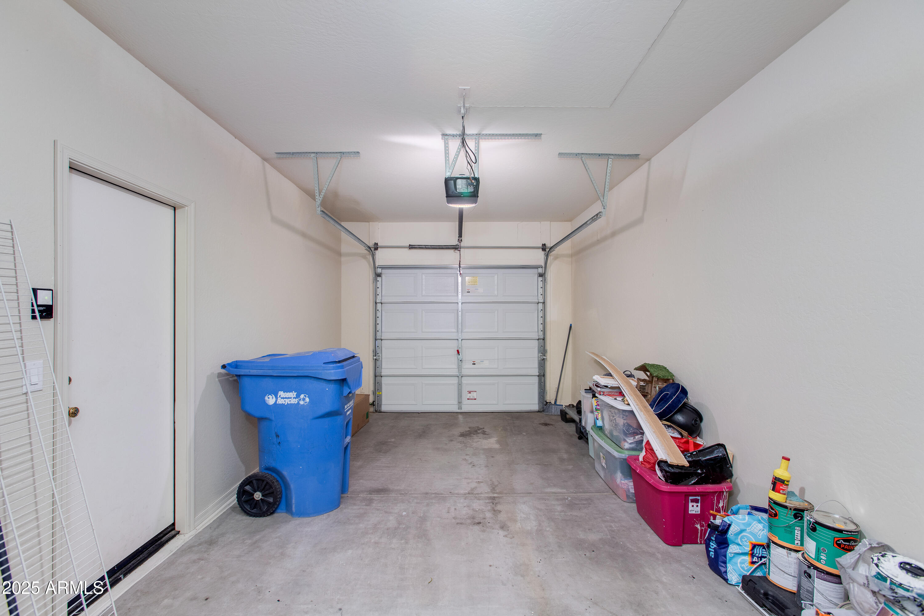 10023 W KINGMAN Street