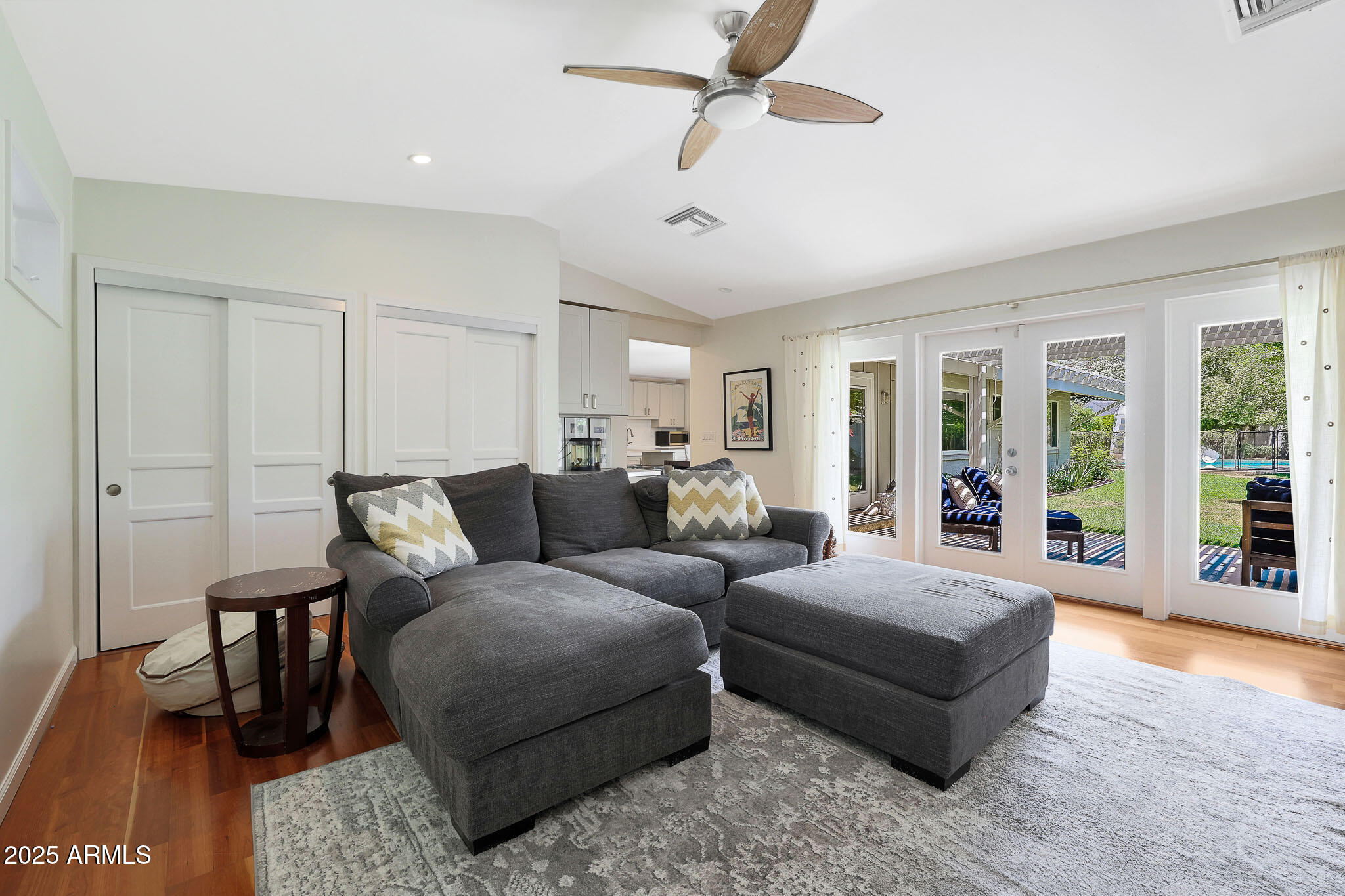 5131 E MITCHELL Drive