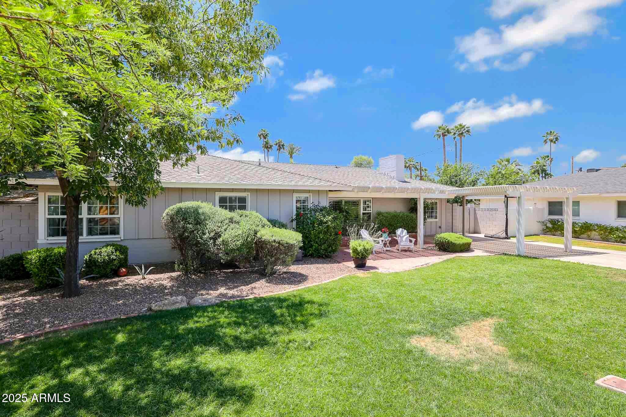 5131 E MITCHELL Drive