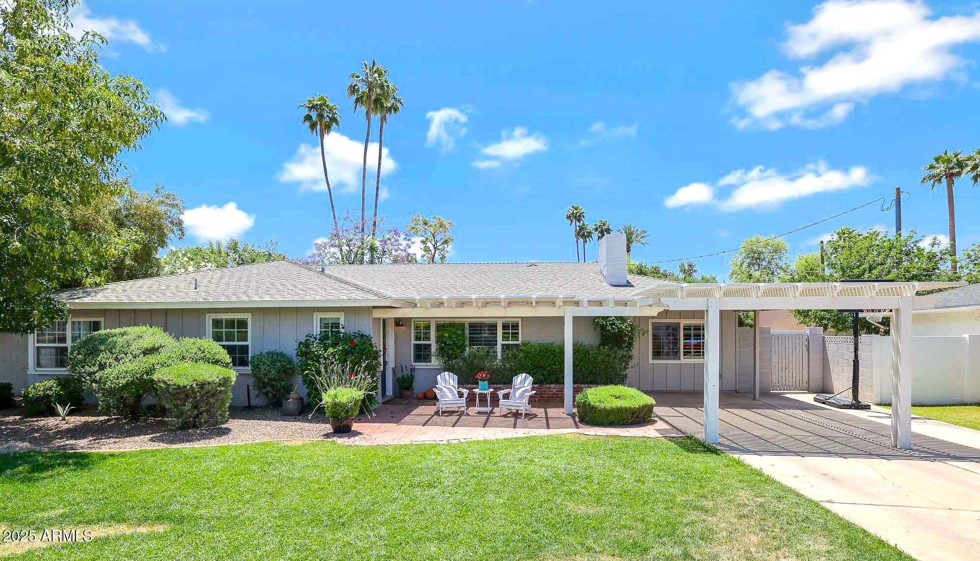 5131 E MITCHELL Drive