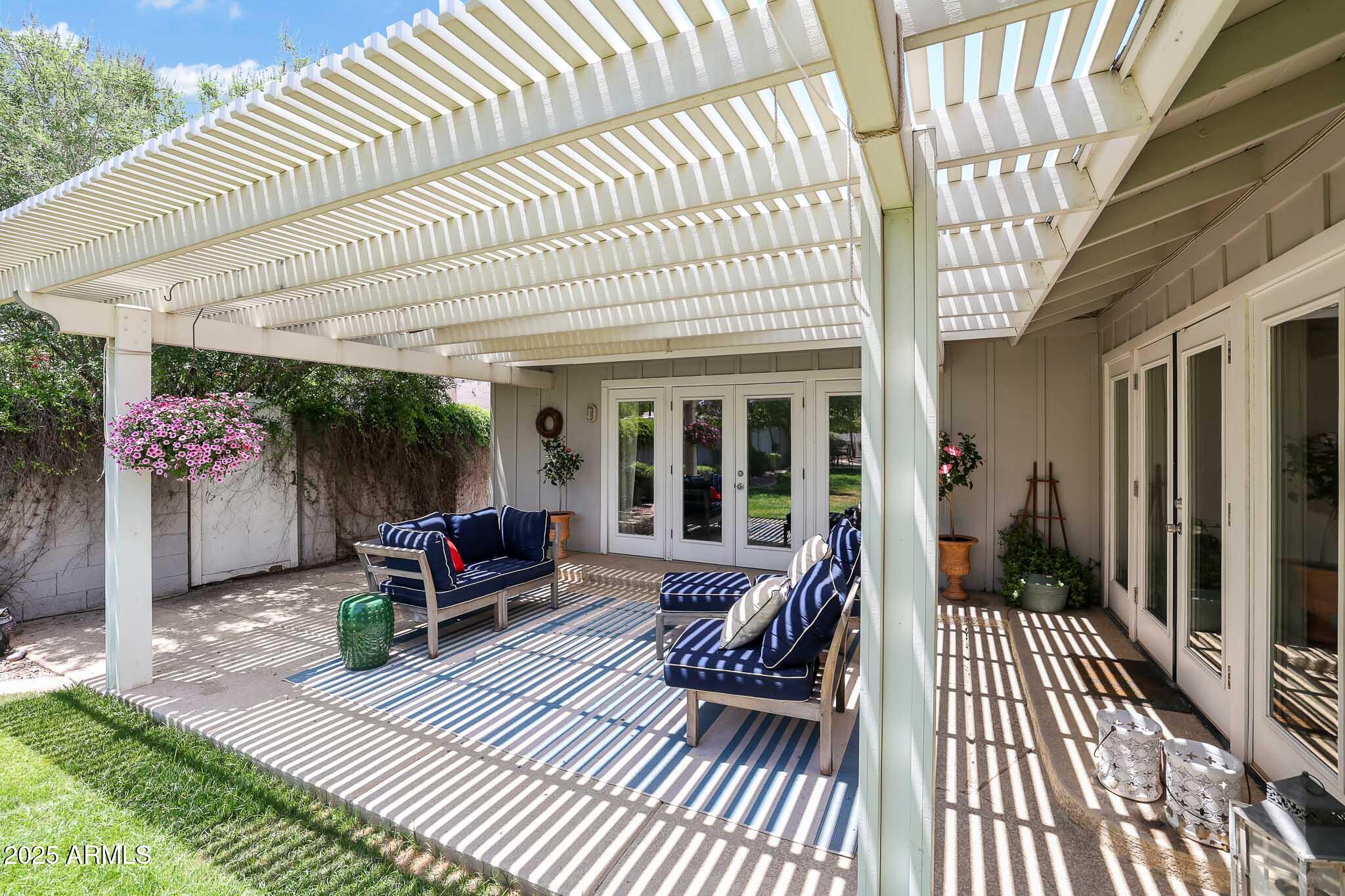 5131 E MITCHELL Drive
