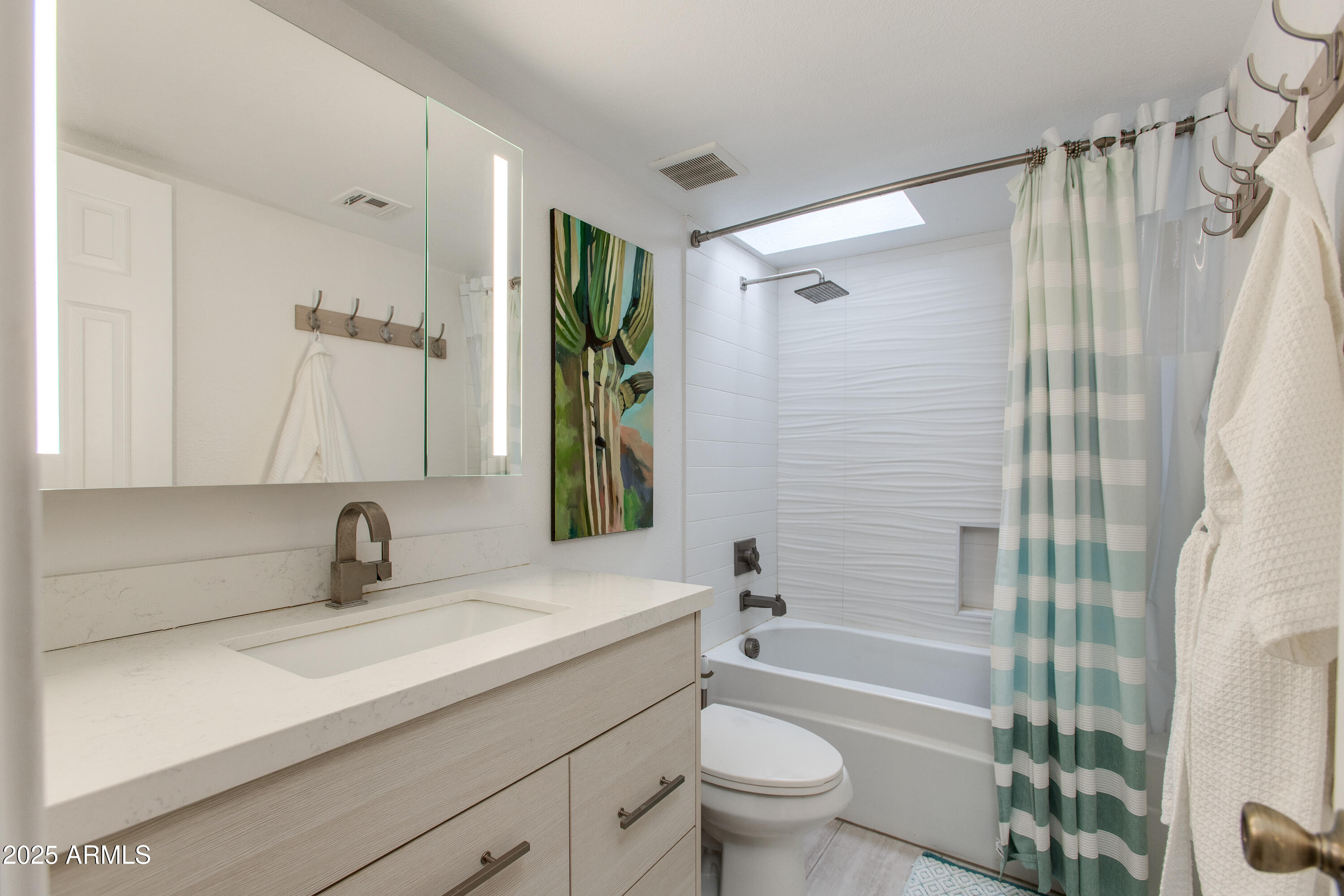 4201 E CAMELBACK Road, 34