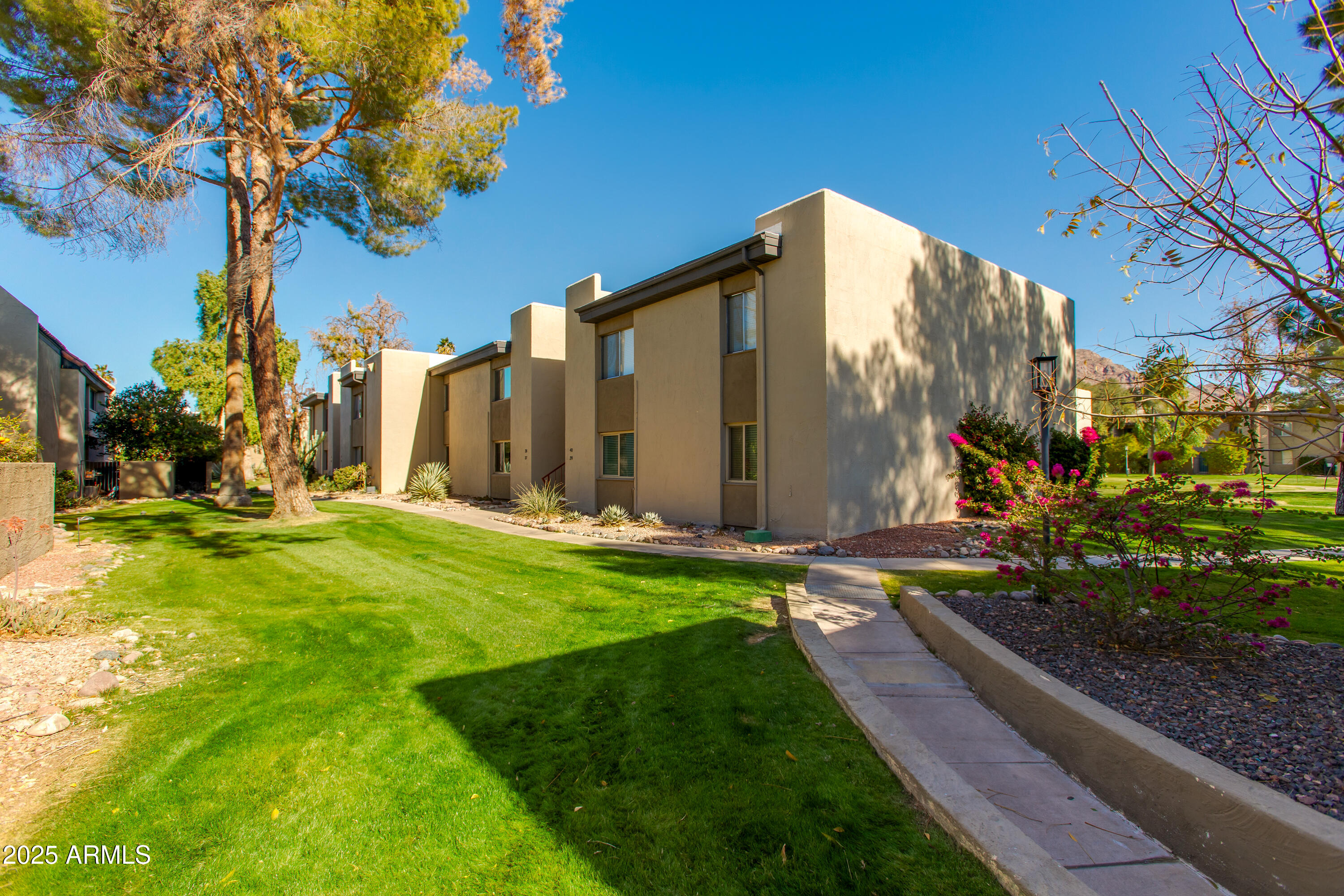 4201 E CAMELBACK Road, 34