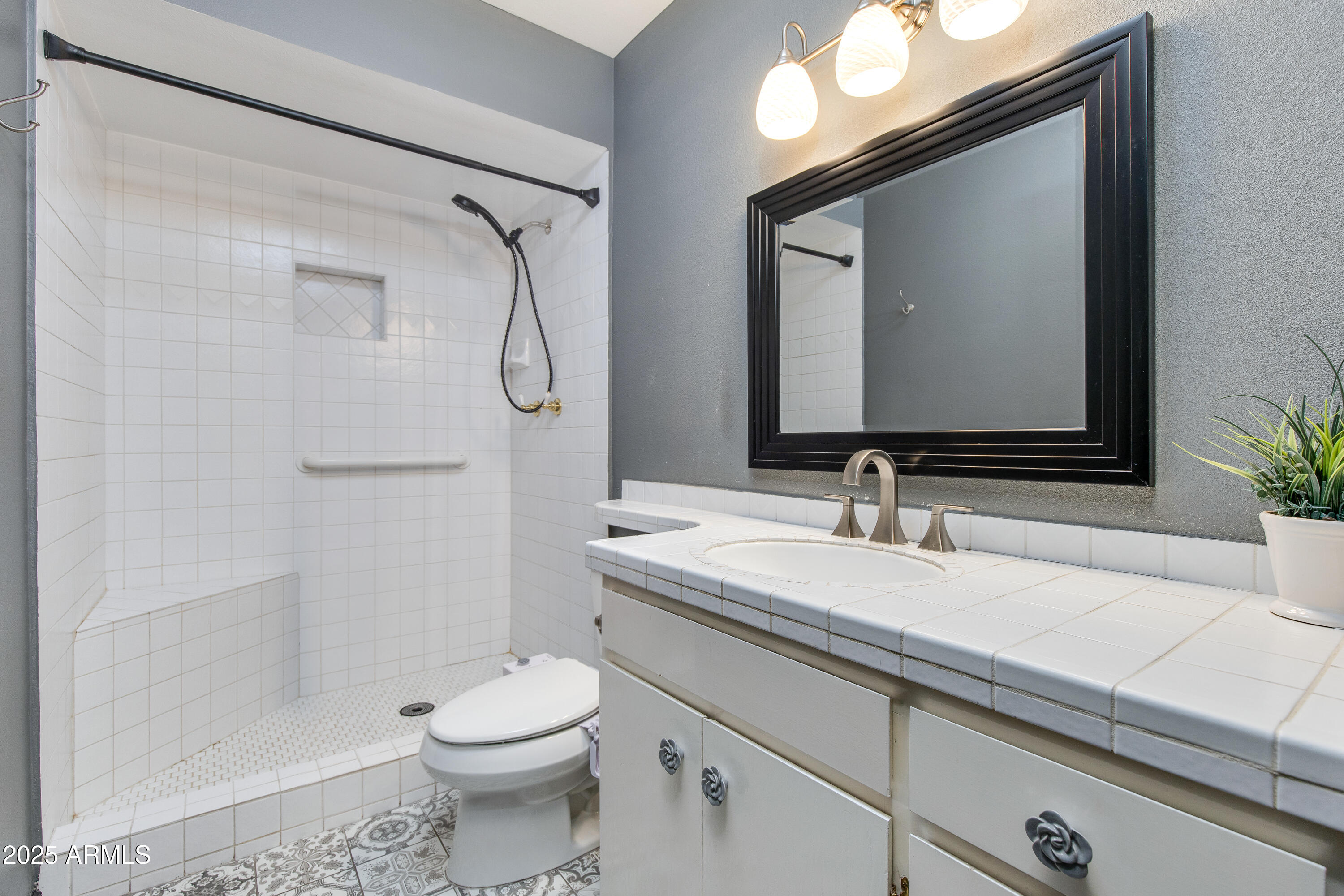 7350 N 11TH Street, Phoenix