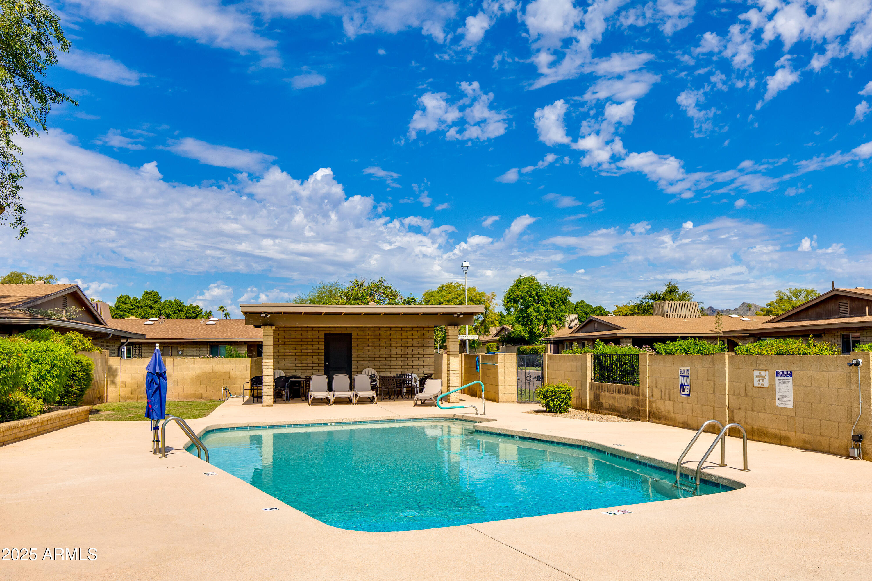 7350 N 11TH Street, Phoenix