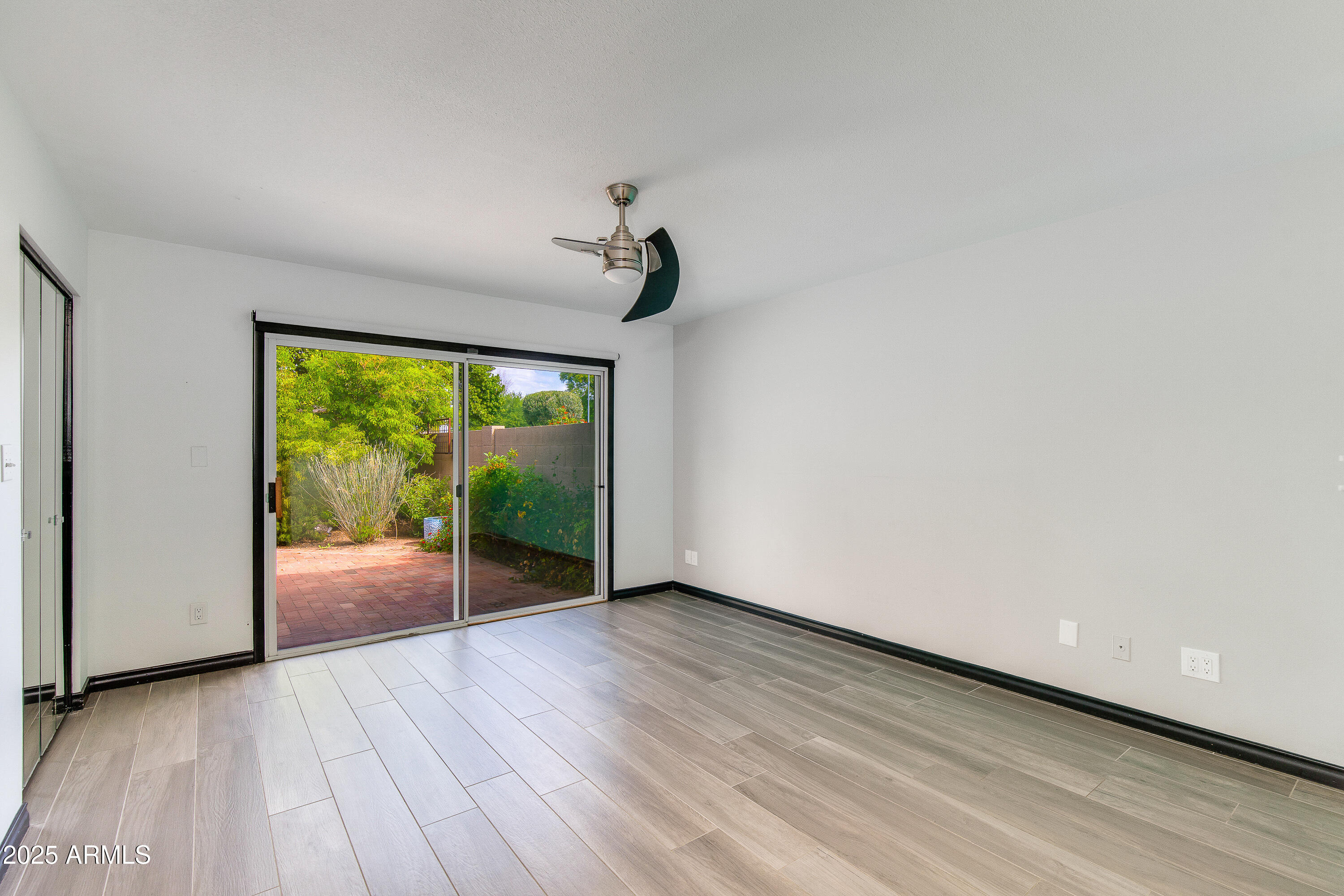 7350 N 11TH Street, Phoenix