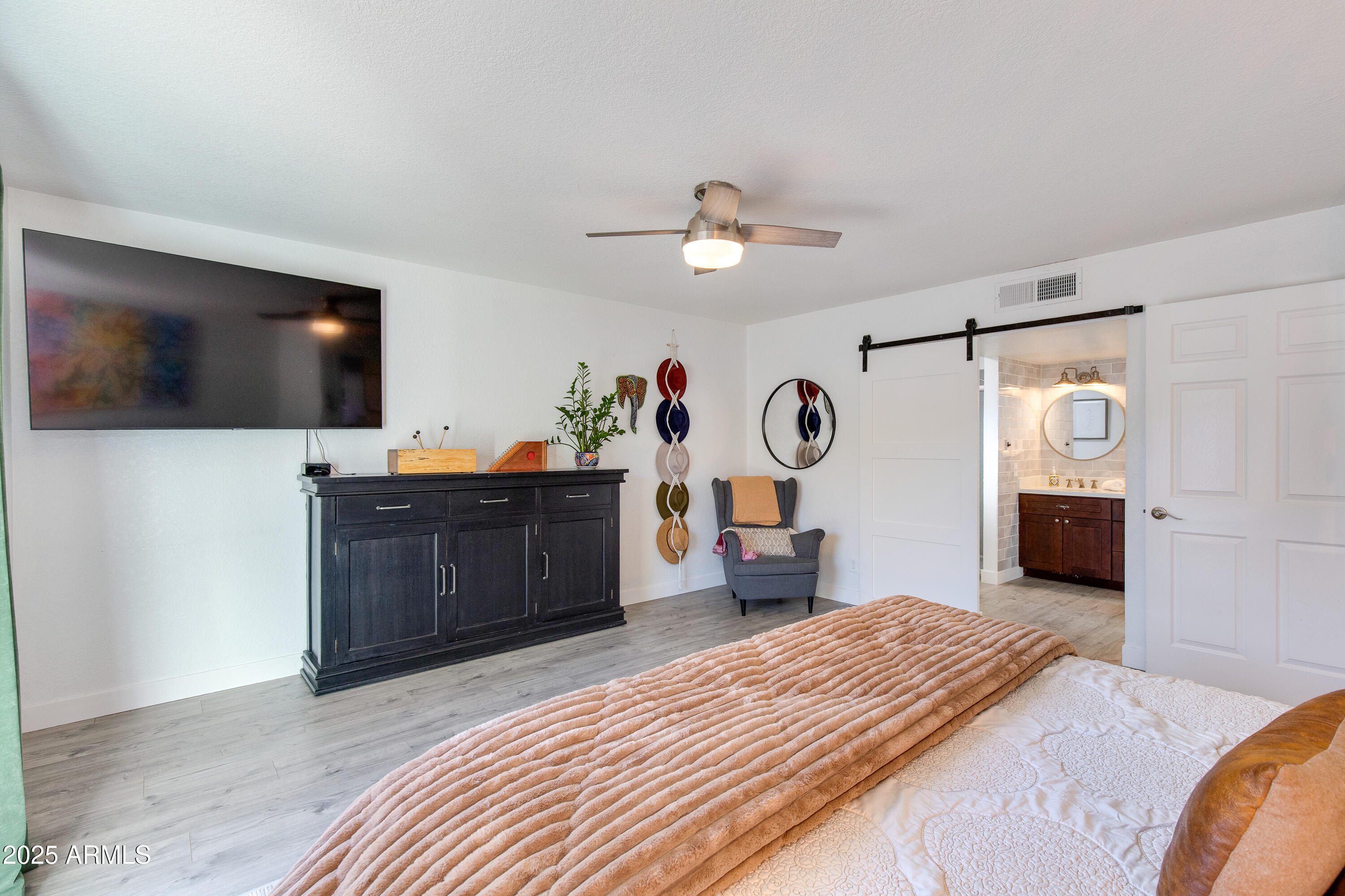 4817 E EMILE ZOLA Avenue