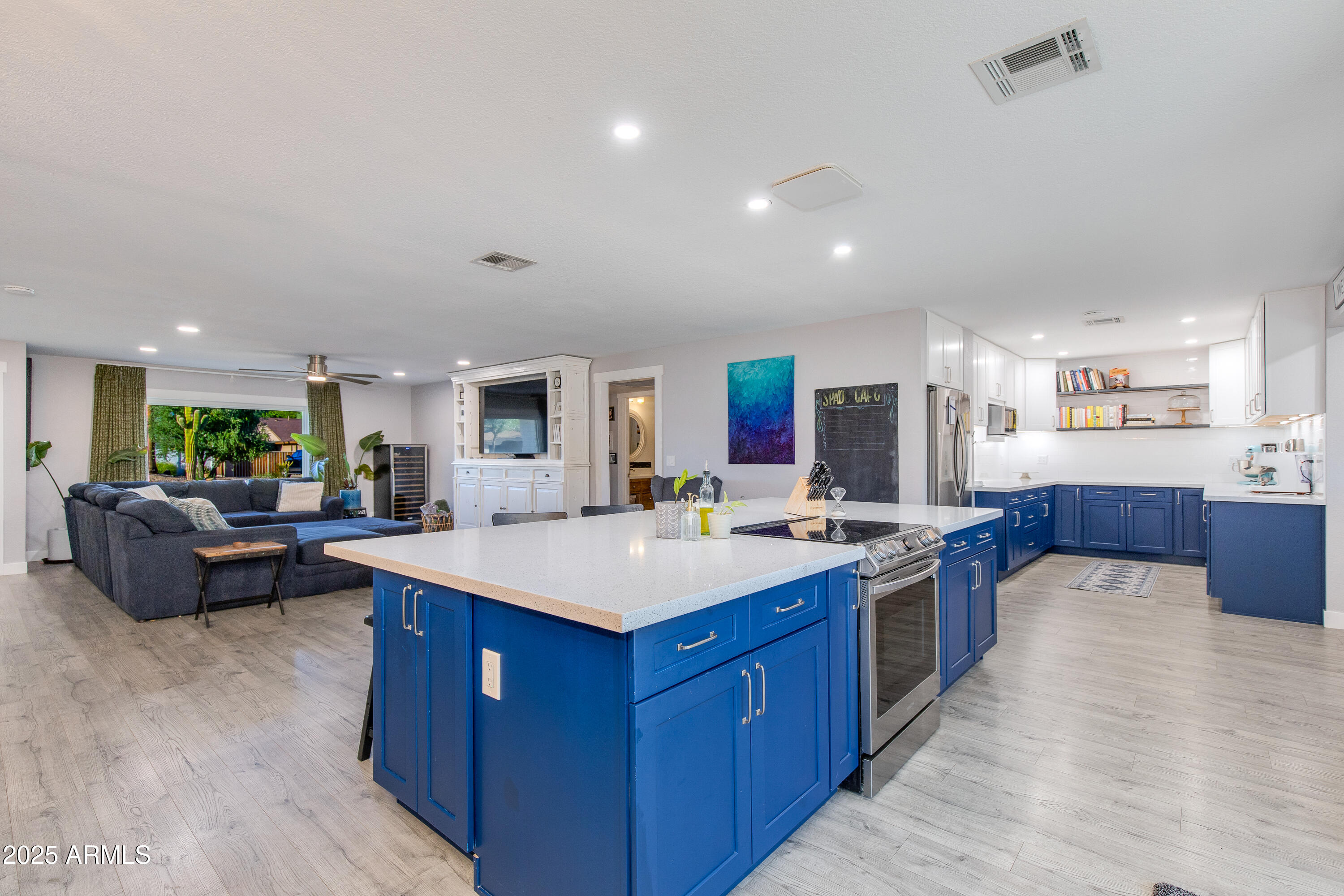 4817 E EMILE ZOLA Avenue