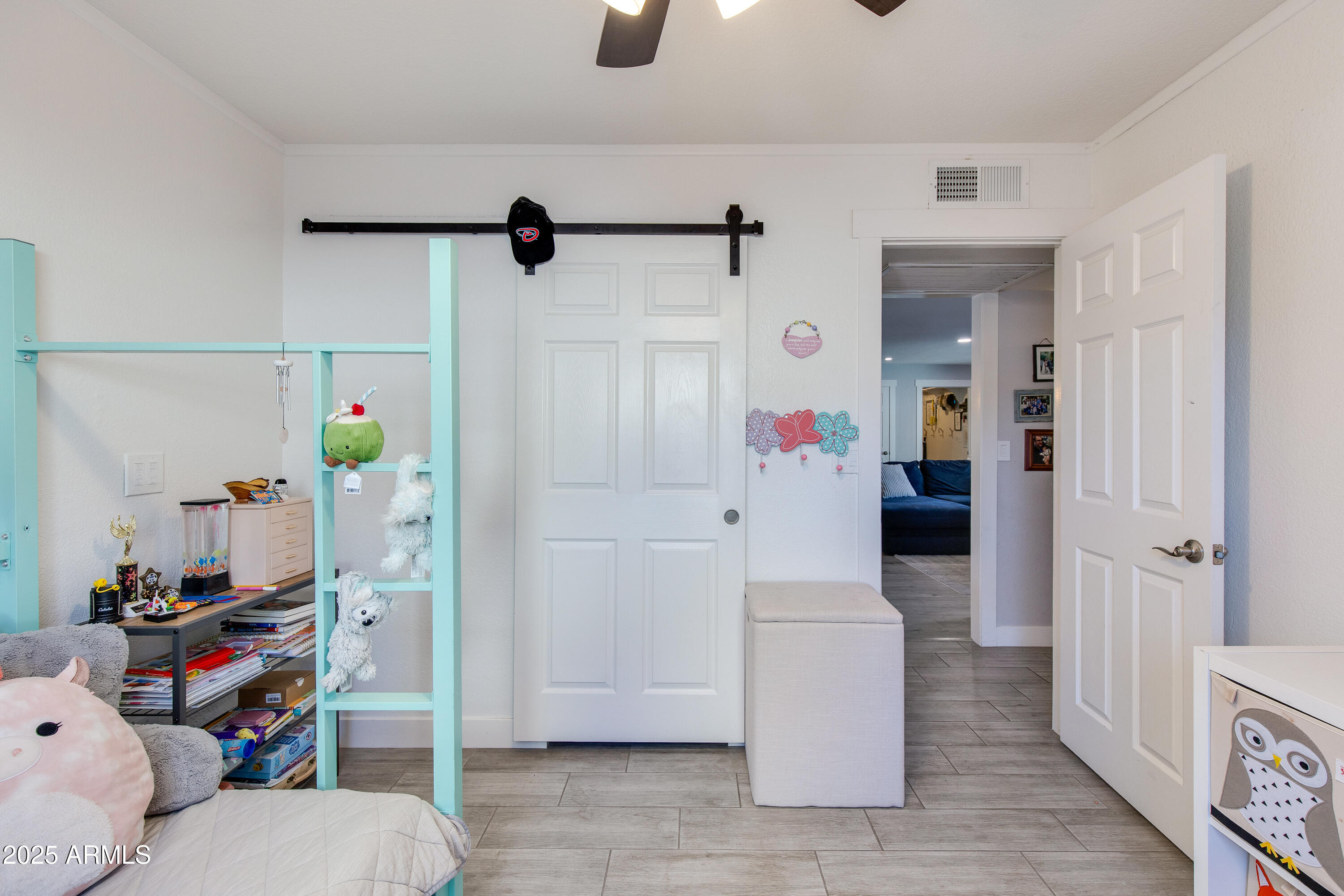 4817 E EMILE ZOLA Avenue