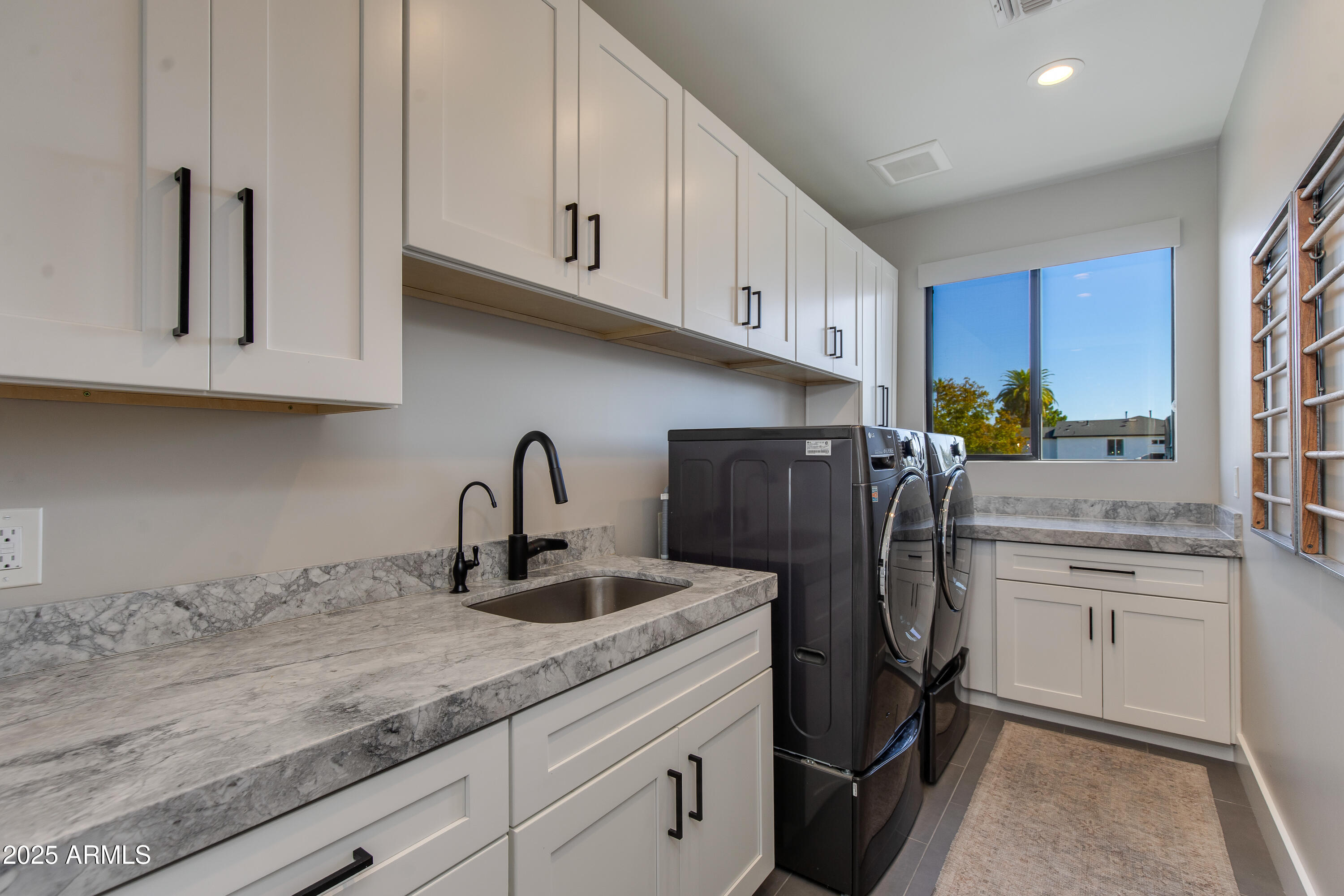 3821 E DEVONSHIRE Avenue, Phoenix