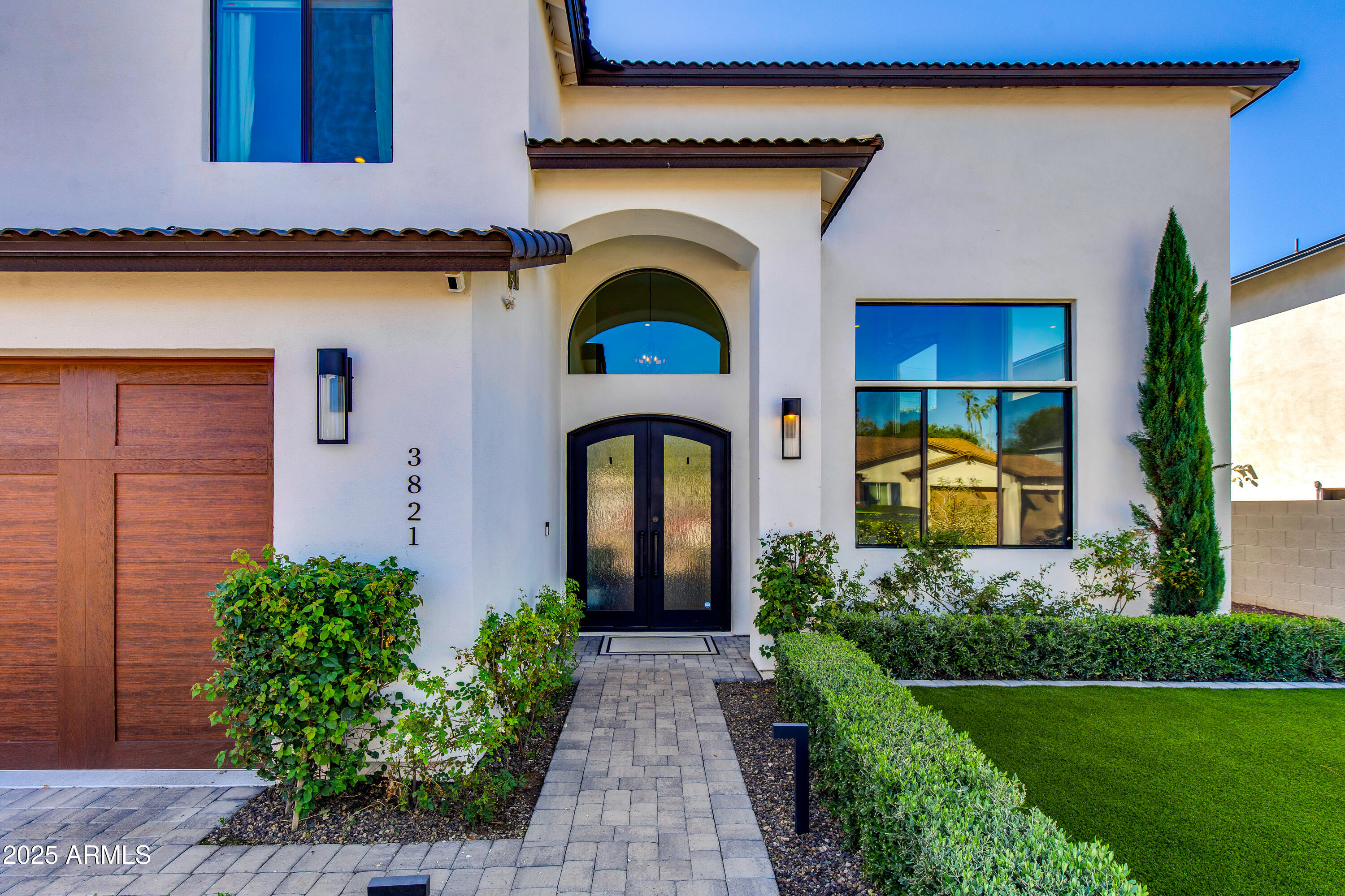 3821 E DEVONSHIRE Avenue, Phoenix