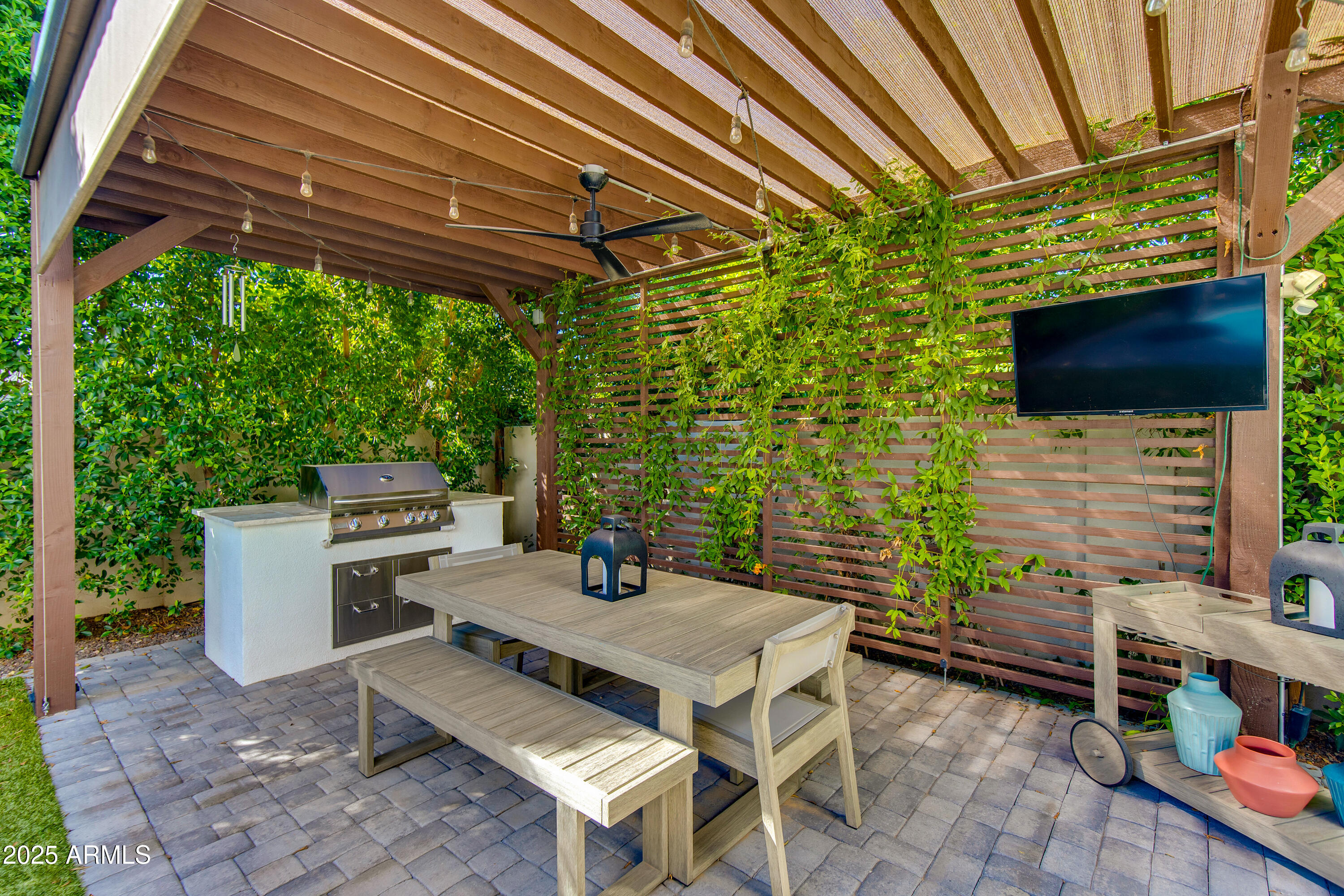 3821 E DEVONSHIRE Avenue, Phoenix