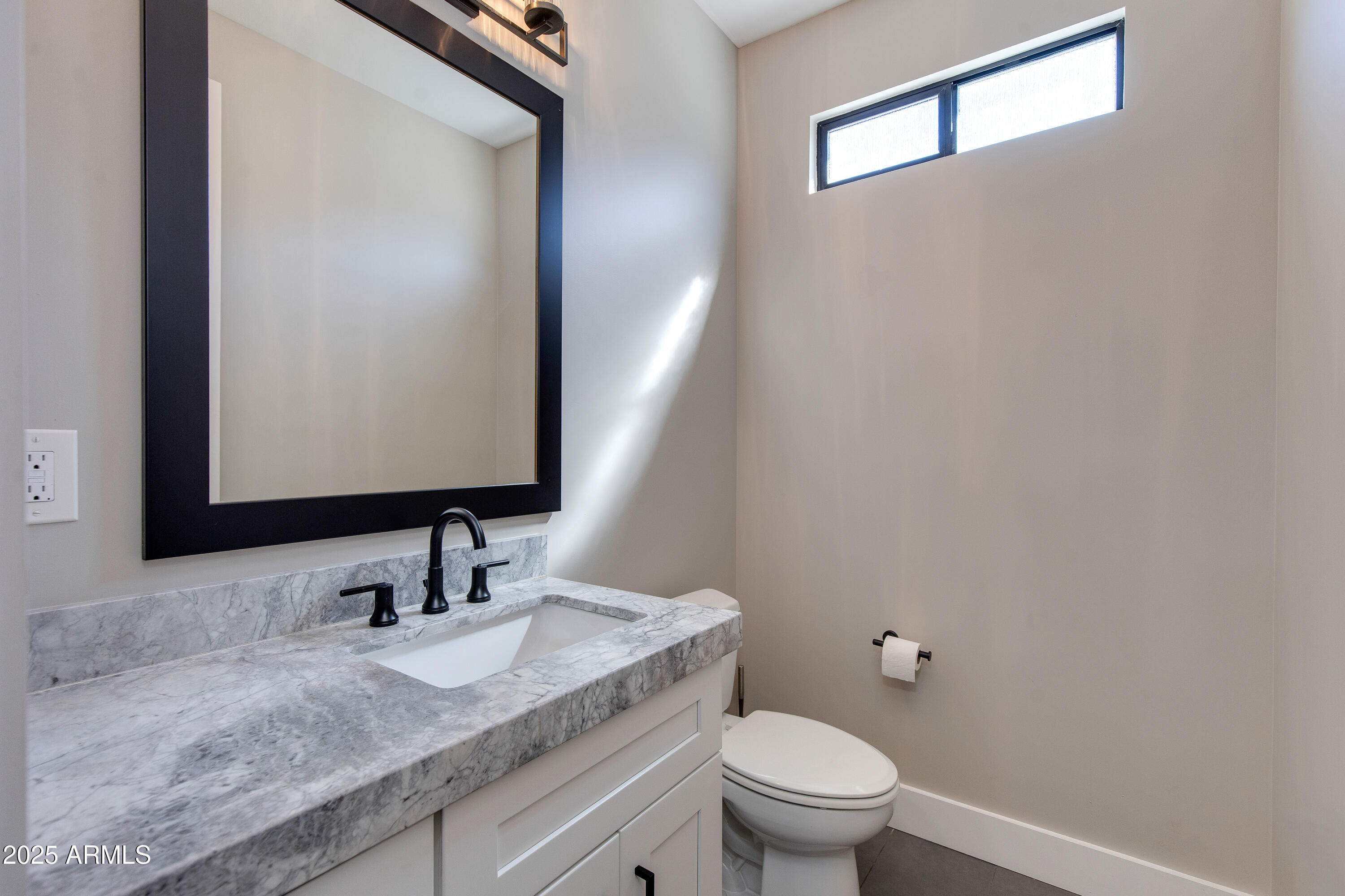 3821 E DEVONSHIRE Avenue, Phoenix